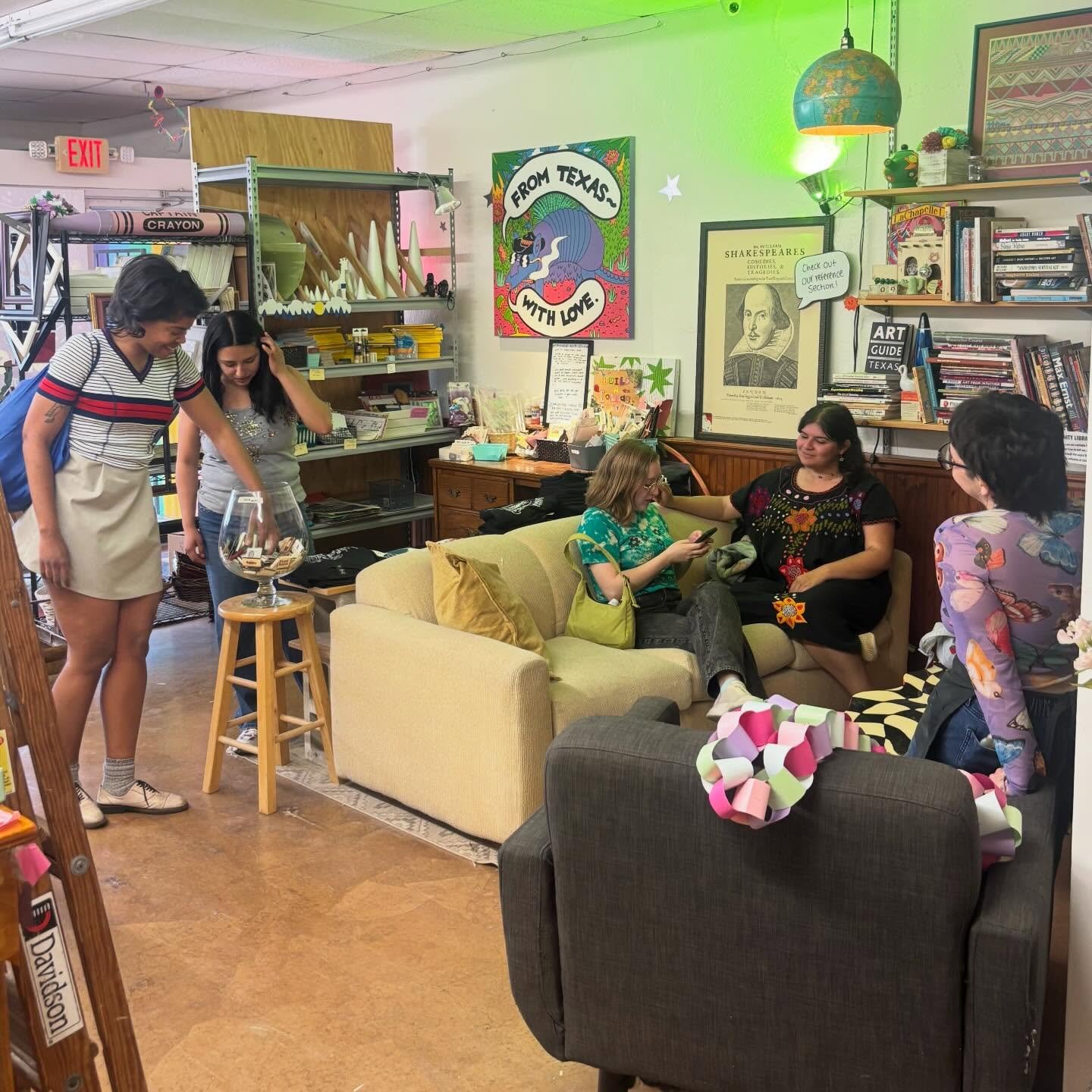 Week 1:

Took a visit to @cactusvalleyart 
@utrgvcofa Campus and much more before having some studio time!

Schedule of programming will be announced soon.

Happy Valentine&rsquo;s Day!

#art #artresidency #artopportunity #rgv #brownsville