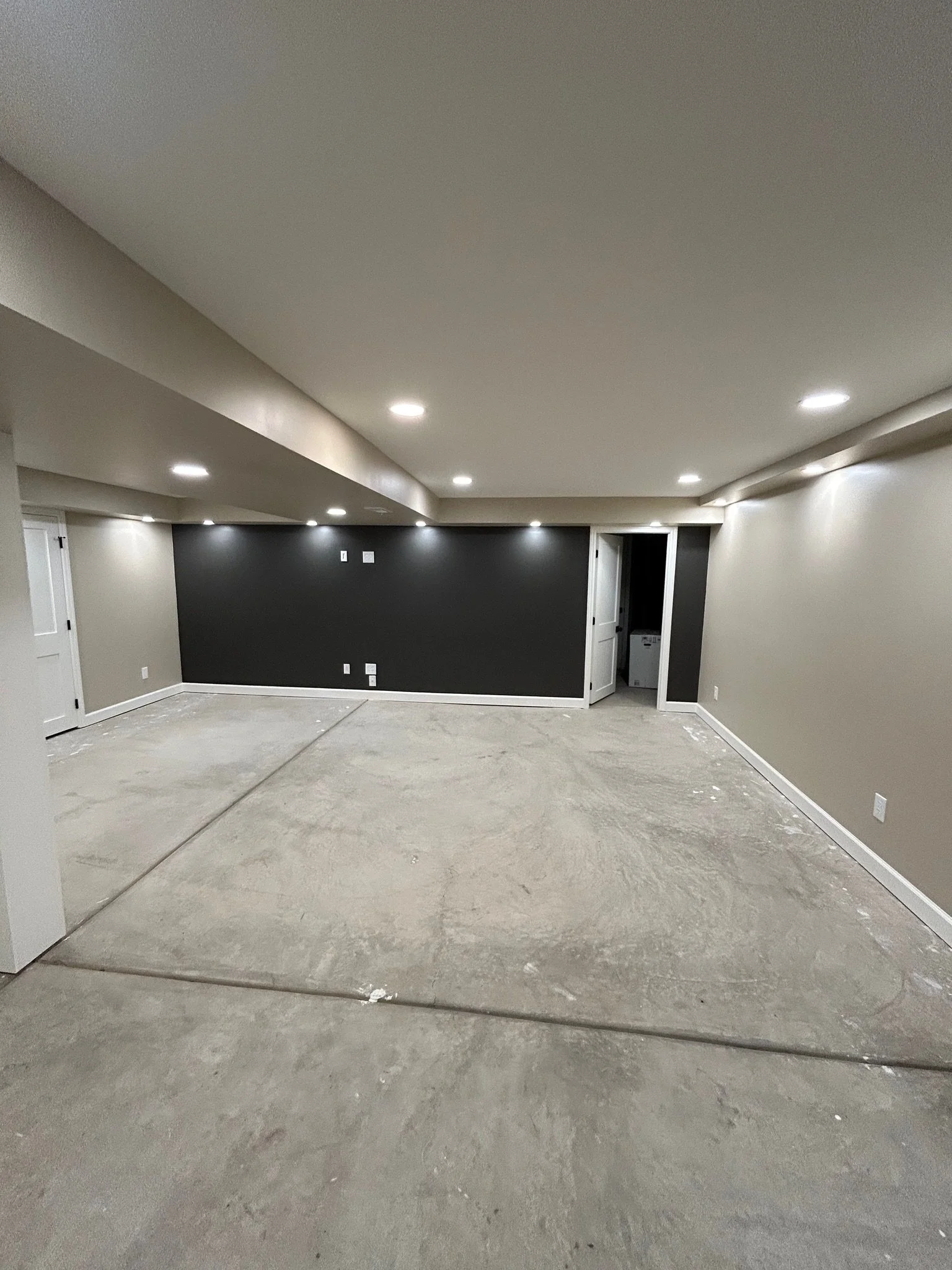 CinCity Remodeling: Delhi, OH Basement Remodel (During Renovation Image 12)