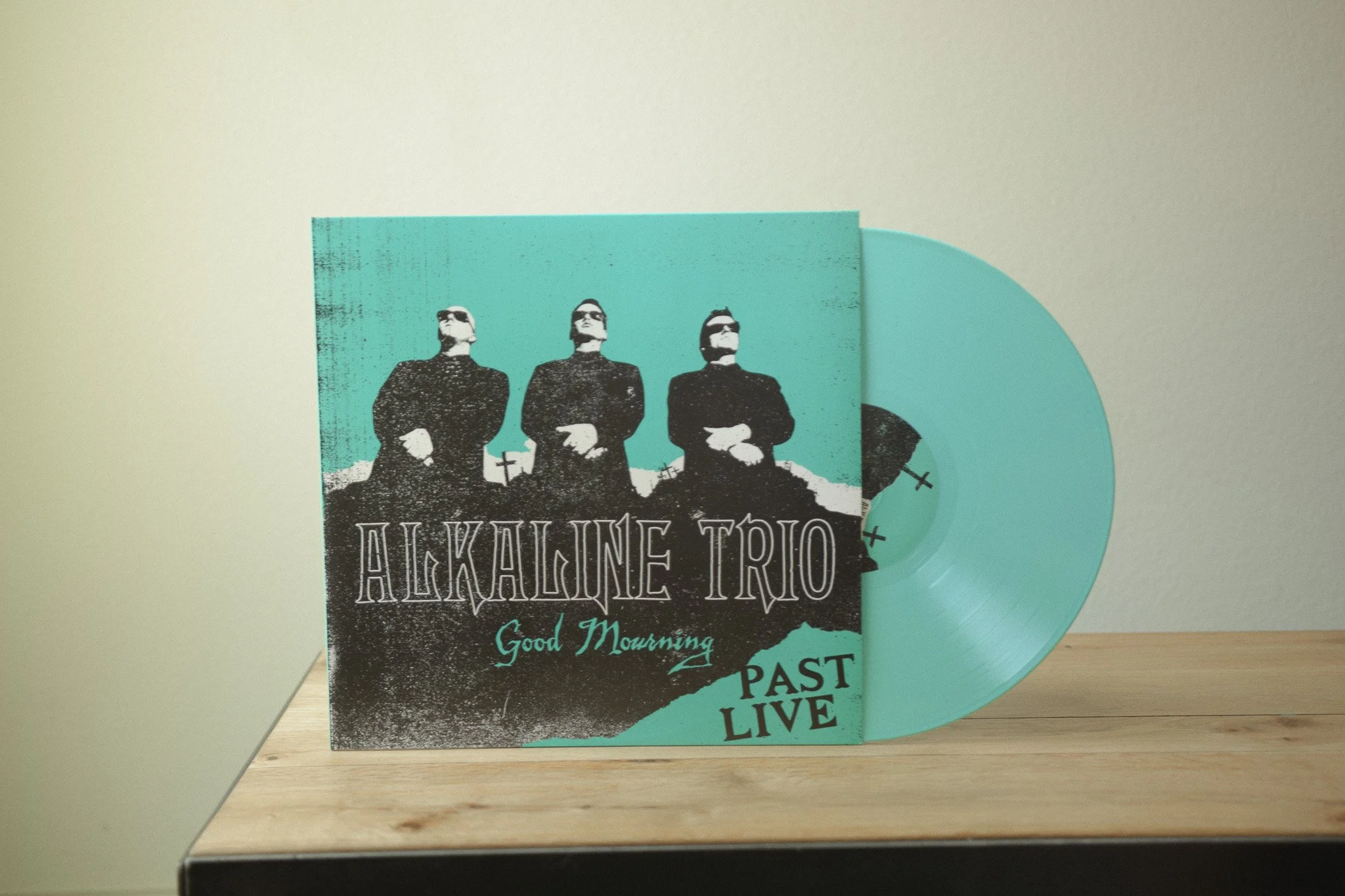 Alkaline Trio – Good Mourning (Past Live)