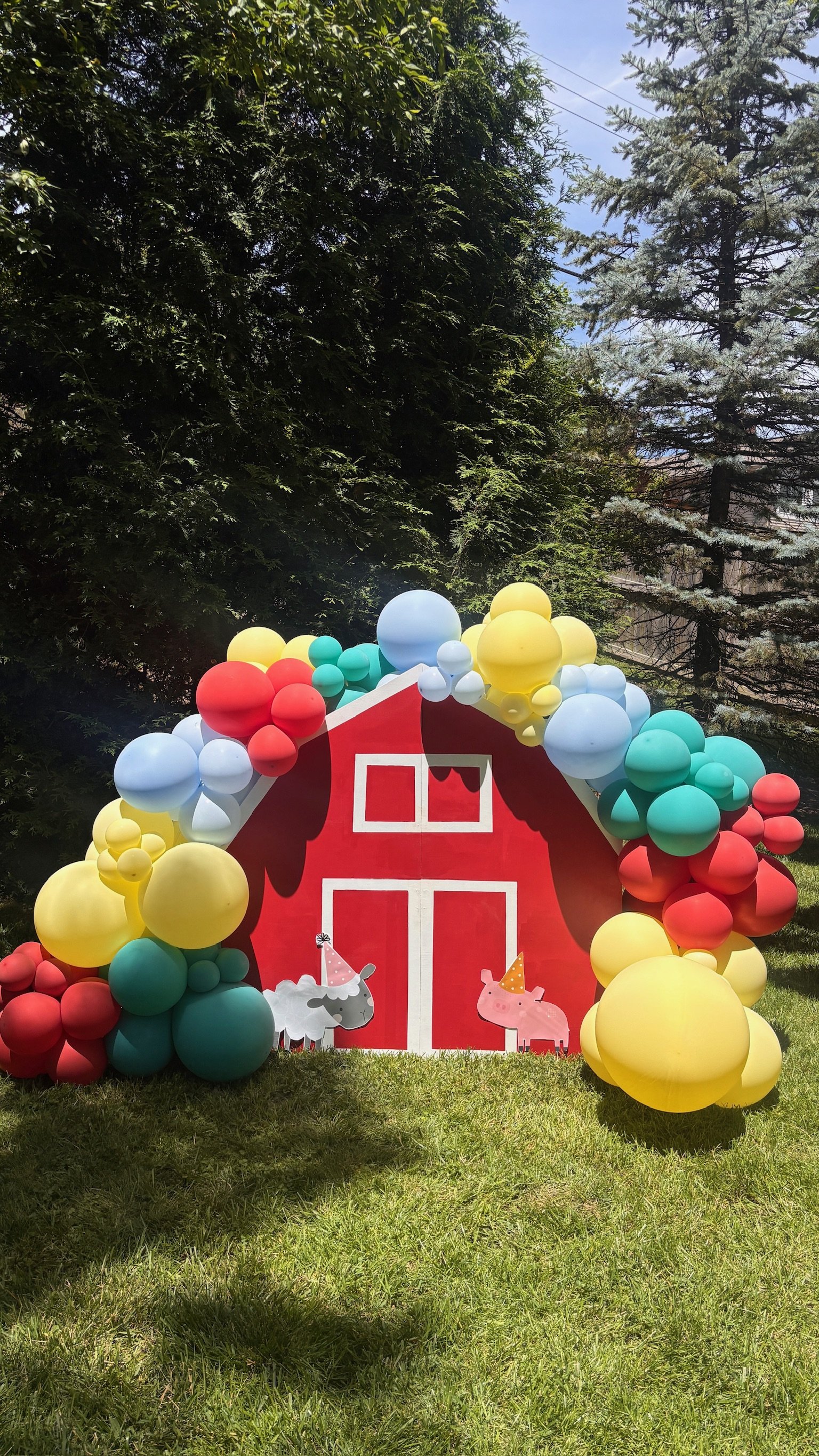 toddler sized wooden barn for rent