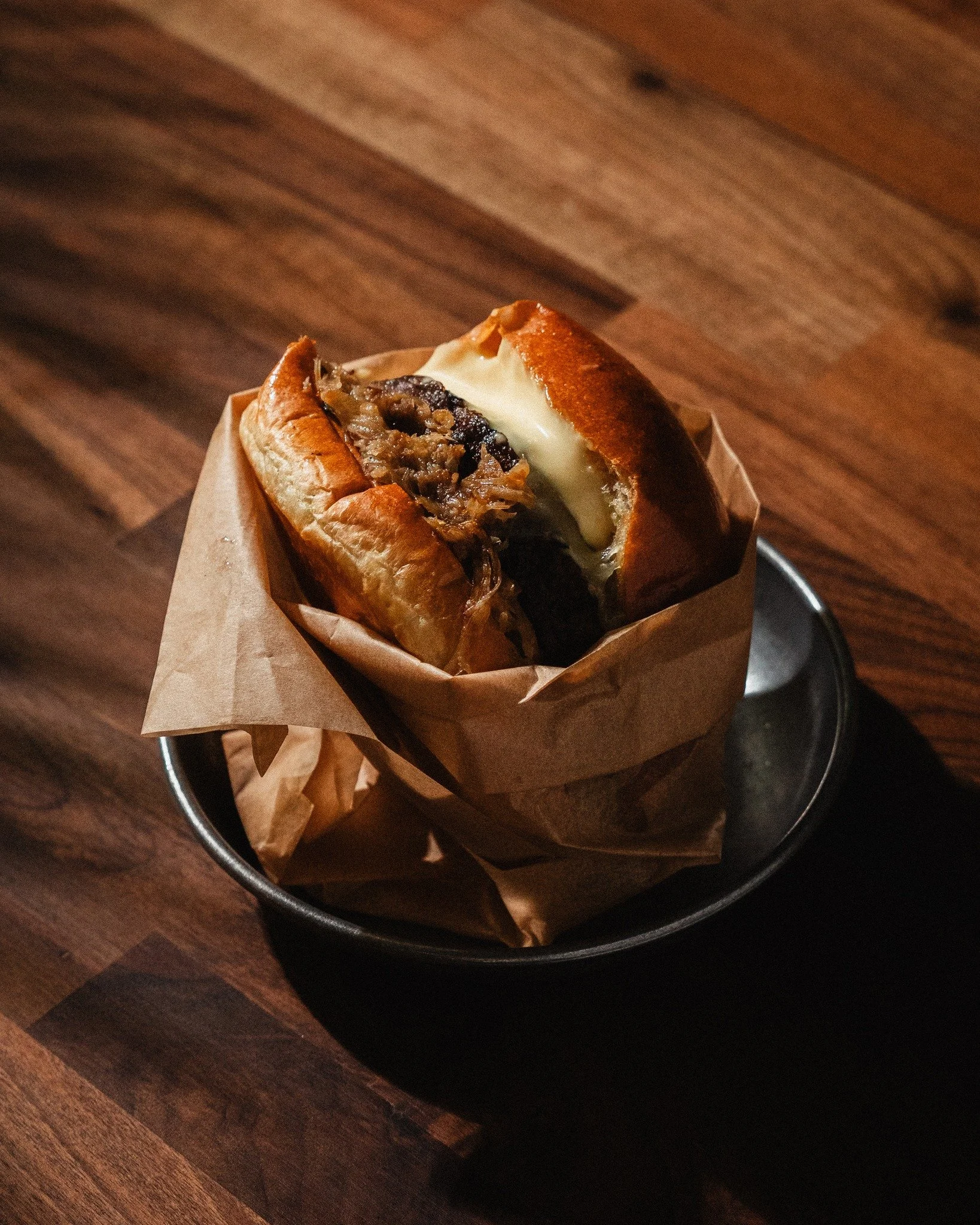 Cooked exactly how it should be... Worth the trip to Wembley  #londonfoodie #wembleyfoodie #eveningvibes #wembleypark #londonburger #londonbutcher