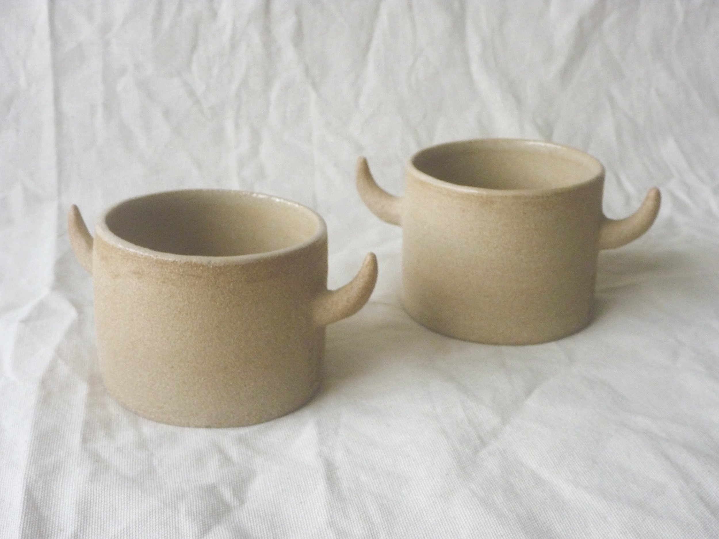 horned mug (sand)