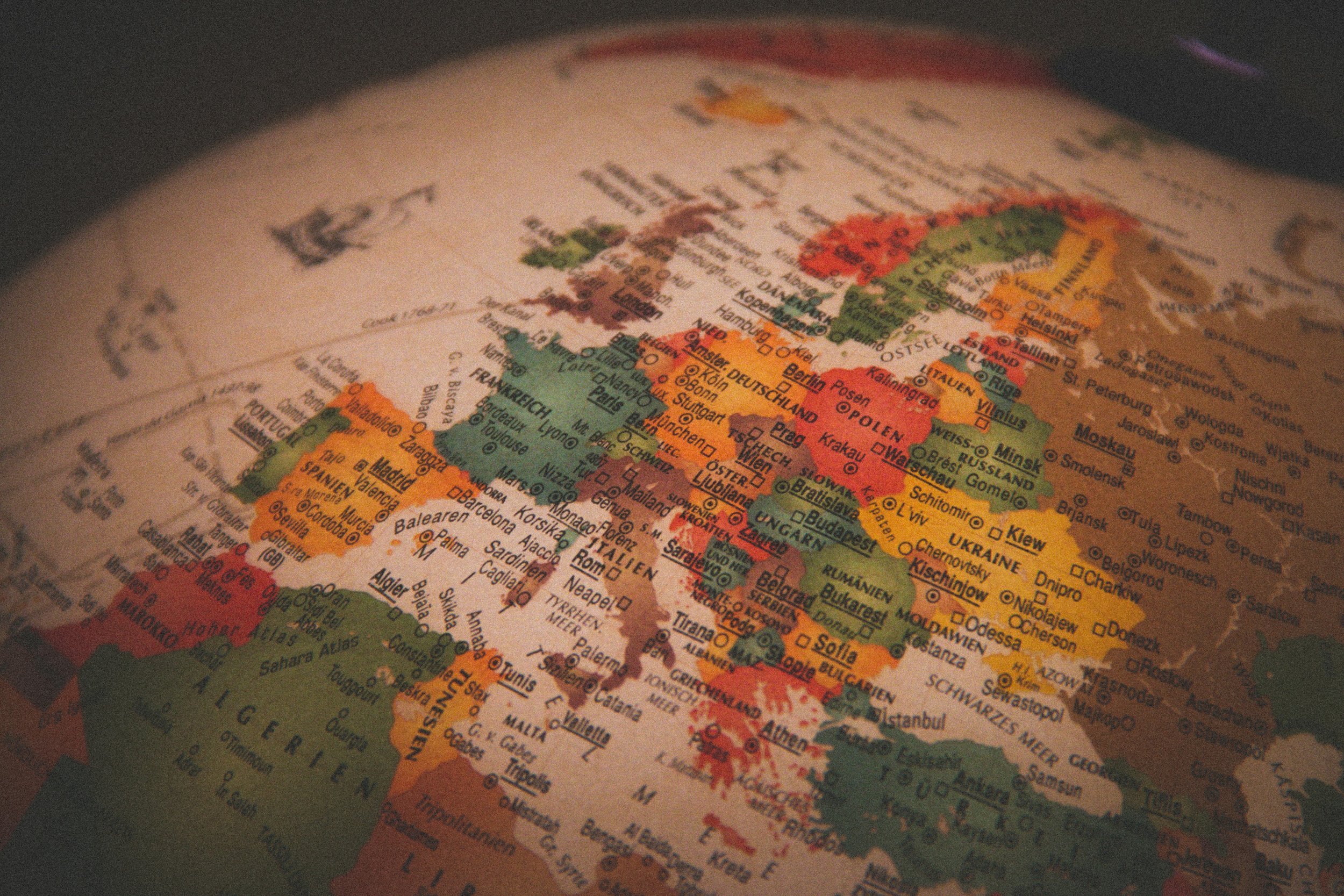 Geopolitica e Benessere dei Dipendenti: come l'Incertezza Globale sta Cambiando il Mondo del Lavoro