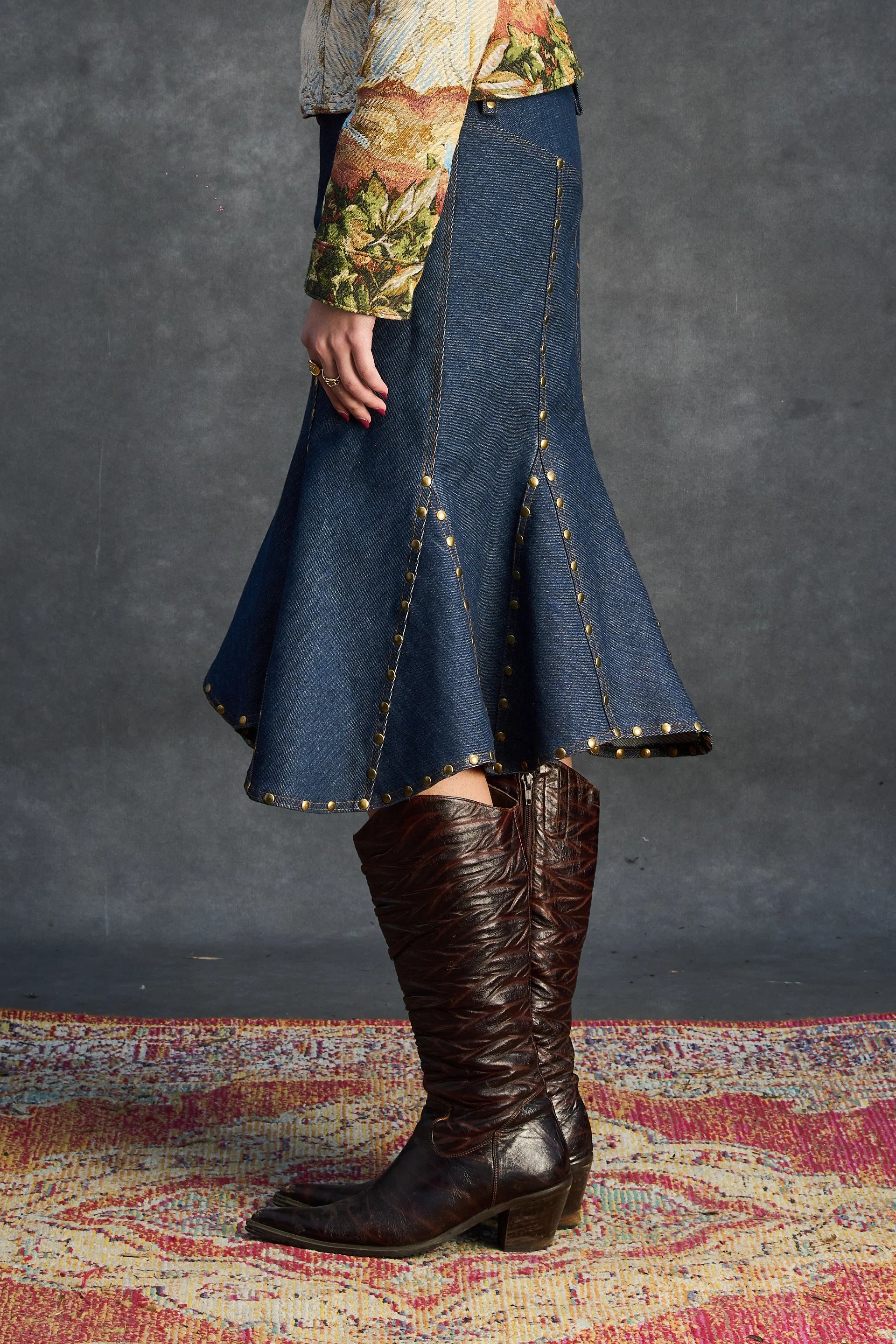MaisonPrefontaine_SS2026_ESSENTIAL_maisontoki_Virginia_Midi_Denim_Skirt_00004.jpg