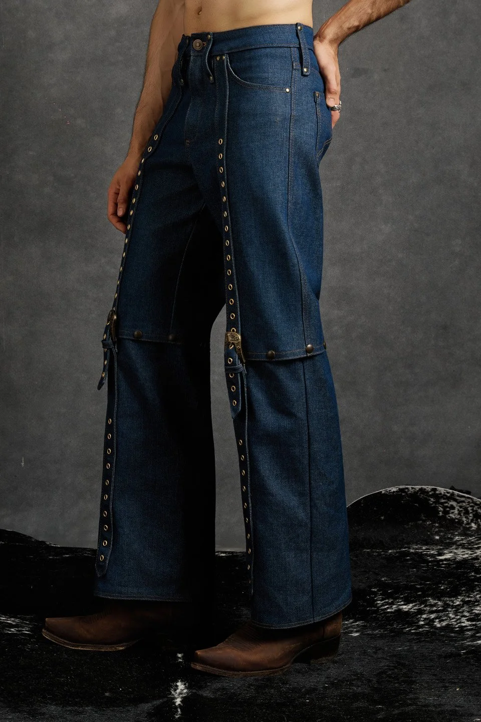MaisonPrefontaine_SS2026_ESSENTIAL_maisontoki_Jean_Man00004.jpg