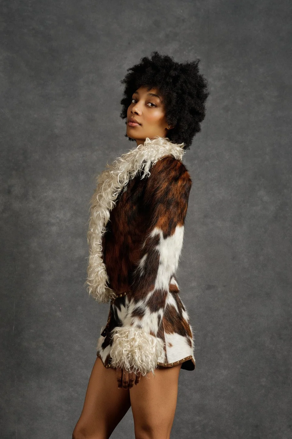 MaisonPrefontaine_SS2026_ESSENTIAL_maisontoki_COW_MANTLE_2026-06-26.jpg00002.jpg