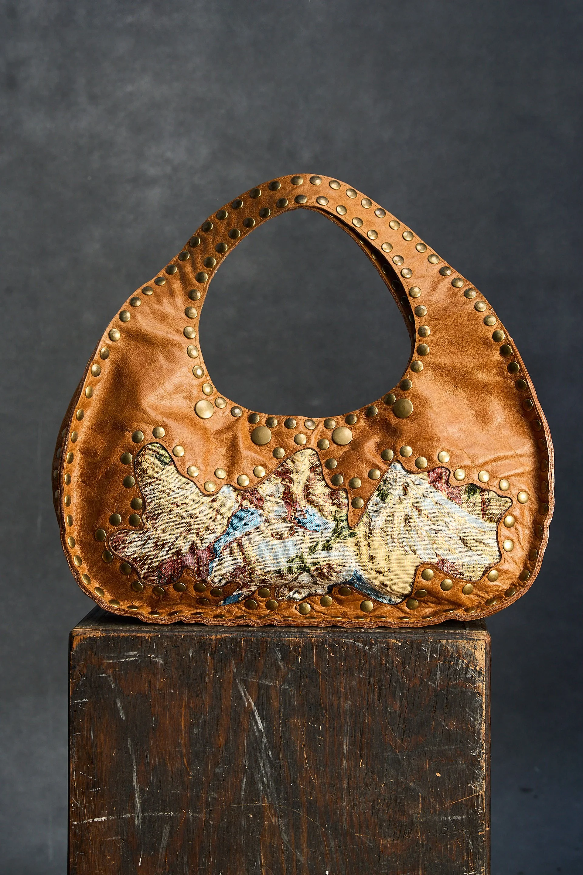 MaisonPrefontaine_SS2026_ESSENTIAL_maisontoki_Brandu_Bag_Cognac_00003.jpg