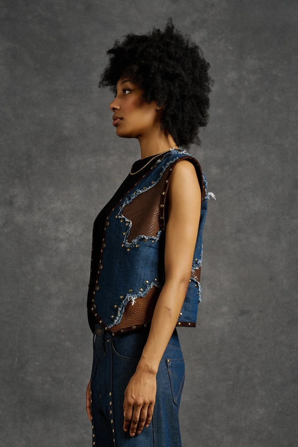 MaisonPrefontaine_SS2026_ESSENTIAL_maisontoki_VestArianne00003.jpg