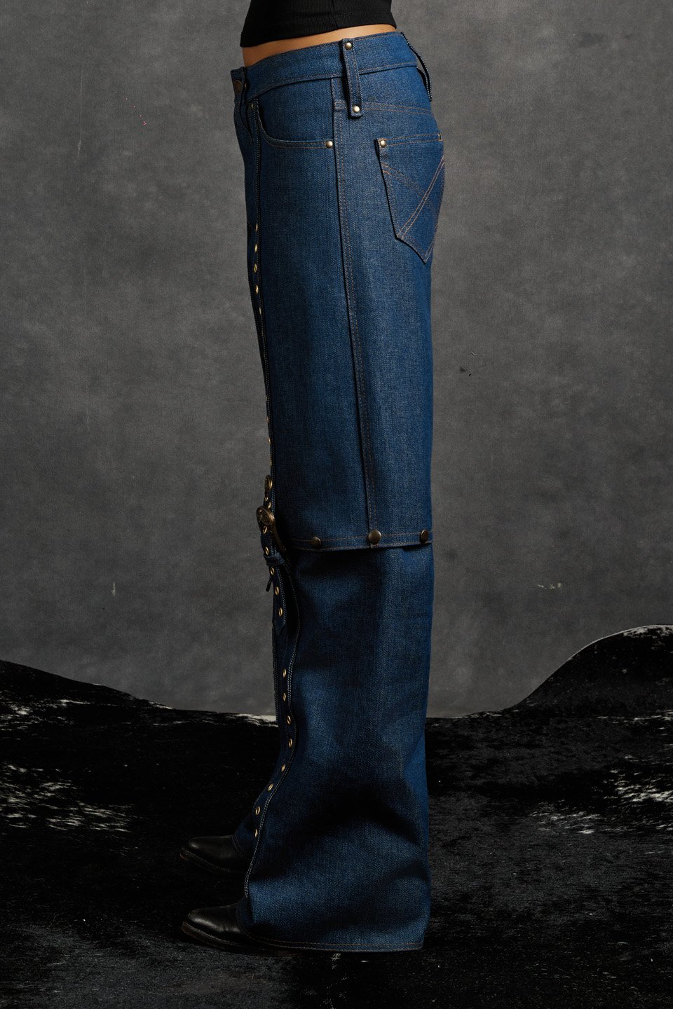 MaisonPrefontaine_SS2026_ESSENTIAL_maisontoki_Jean_Woman_00003.jpg