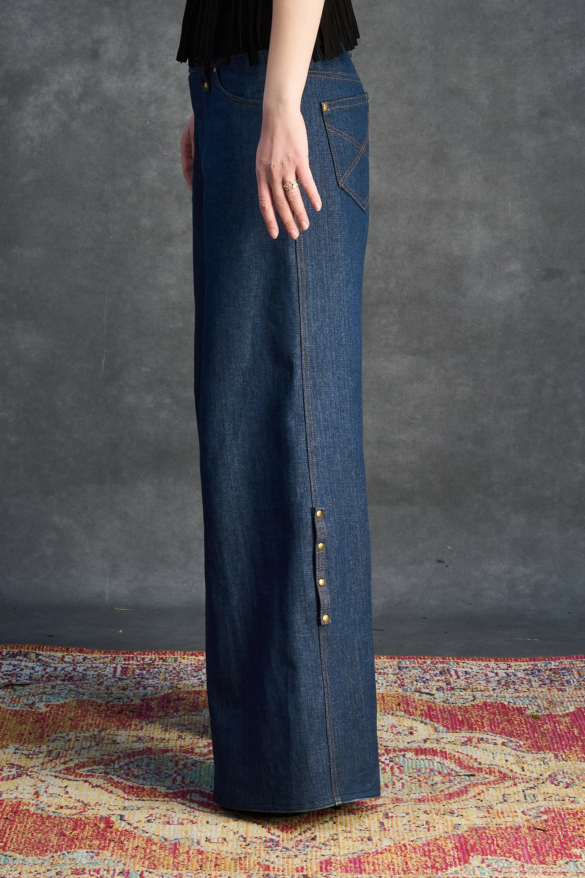 MaisonPrefontaine_SS2026_ESSENTIAL_maisontoki_Lawrence_Jeans_0000100003.jpg