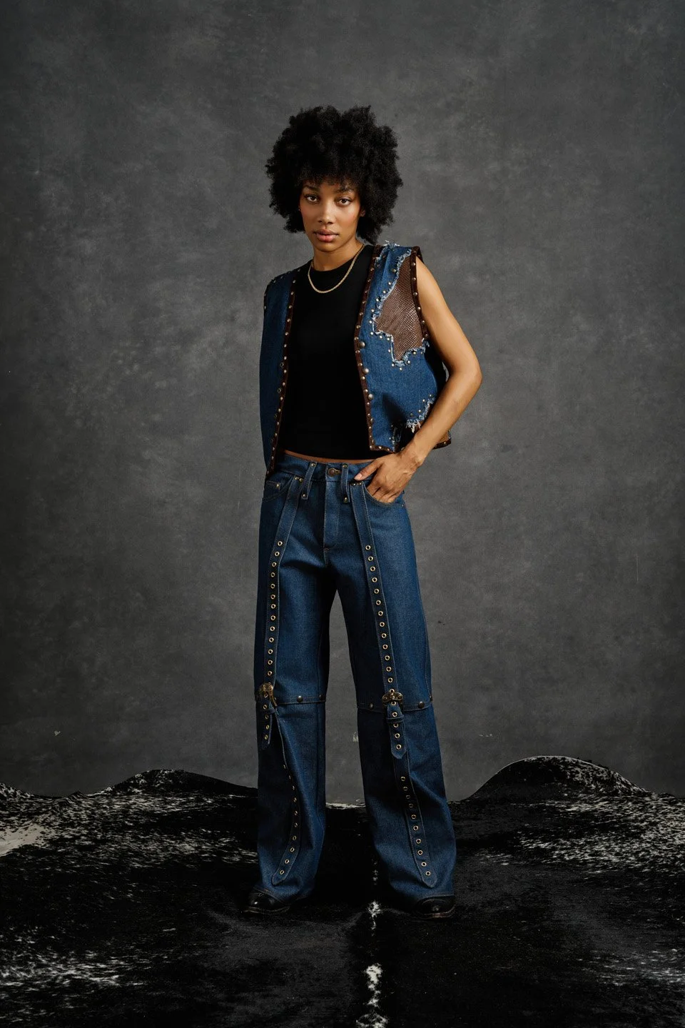 MaisonPrefontaine_SS2026_ESSENTIAL_maisontoki_Jean_Woman_00001.jpg