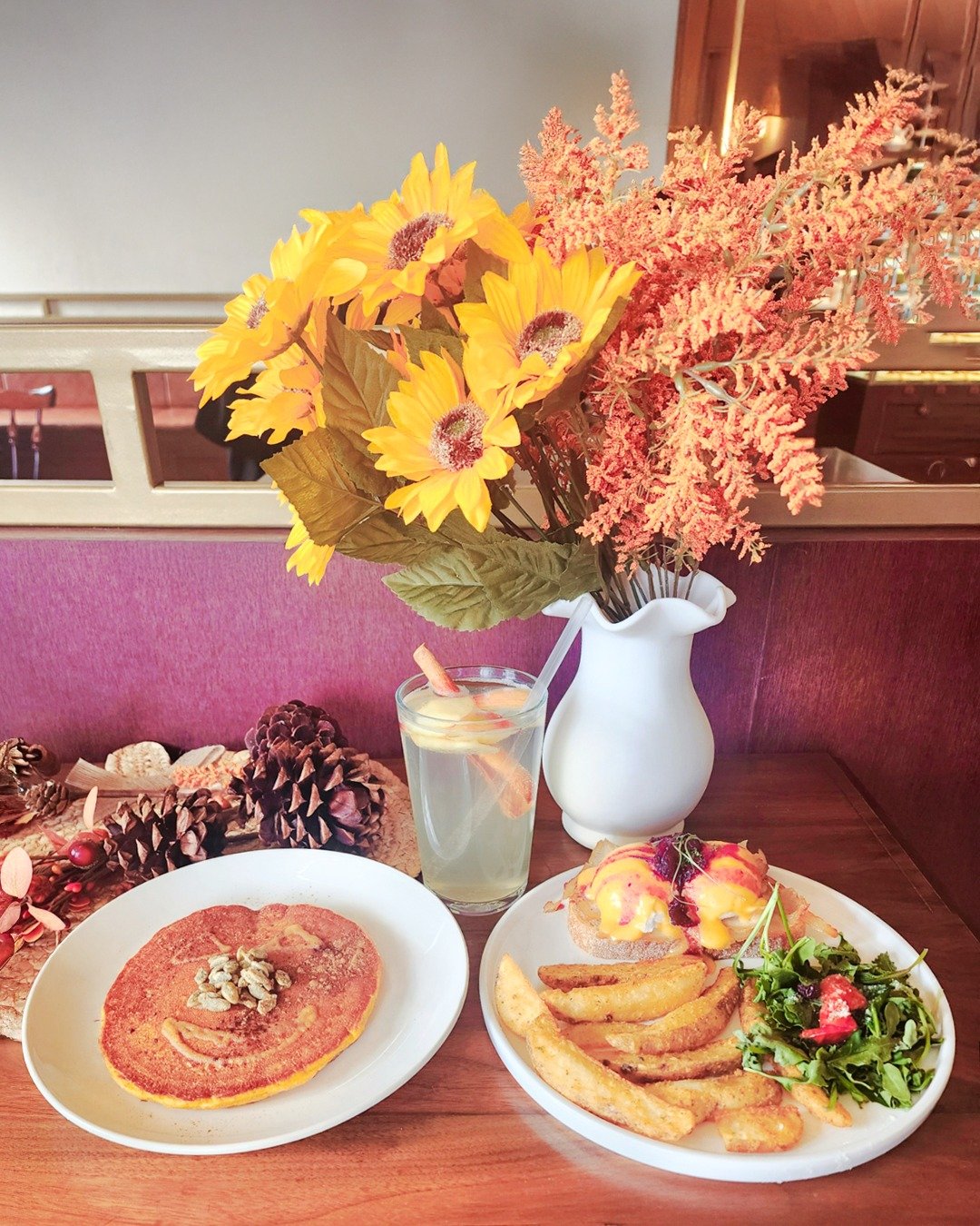 🍂 Thanksgiving Brunch at The Sharp Music Cafe 🍂

Celebrate this Thanksgiving weekend with our limited seasonal set &mdash; a cozy trio filled with autumn warmth and flavour:

🦃 Turkey Benny &ndash; Poached eggs on sourdough with housemade roasted 