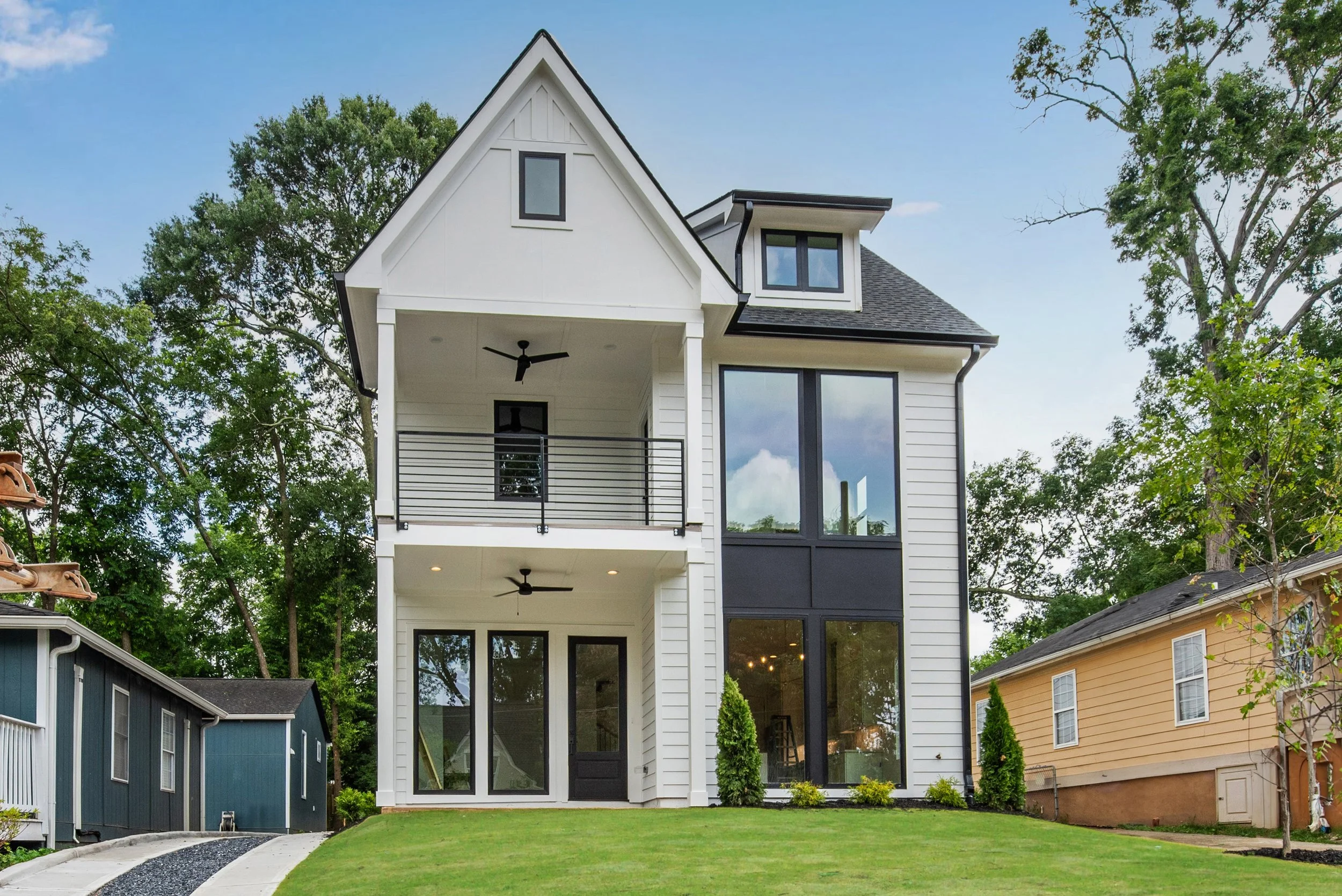 New Construction vs. Resale Homes in Atlanta: What Buyers Need to Know