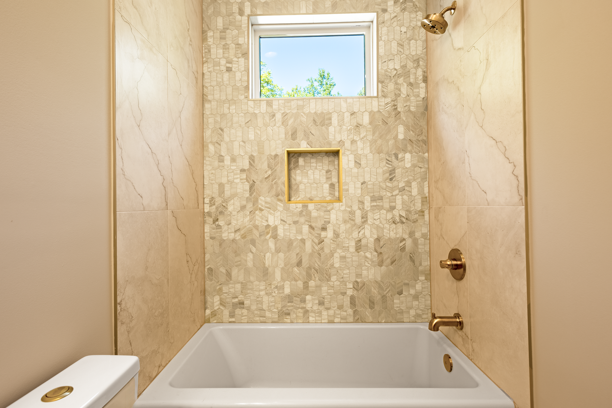 _54A3935-HDR.png