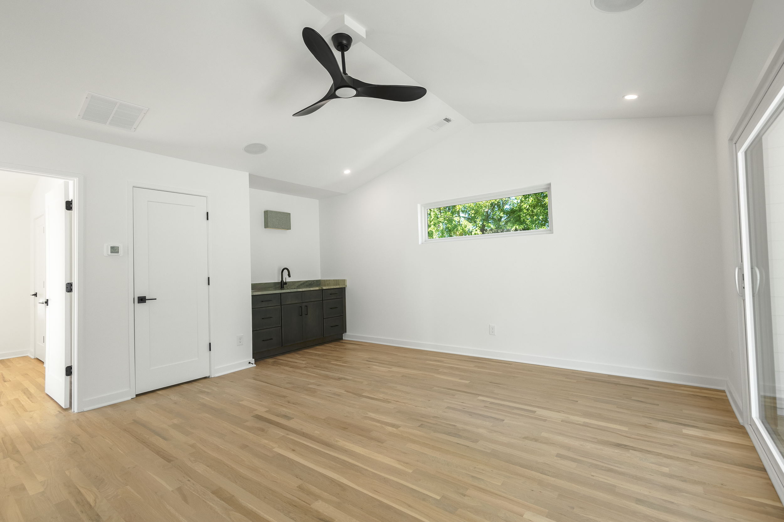 _54A3530-HDR.png