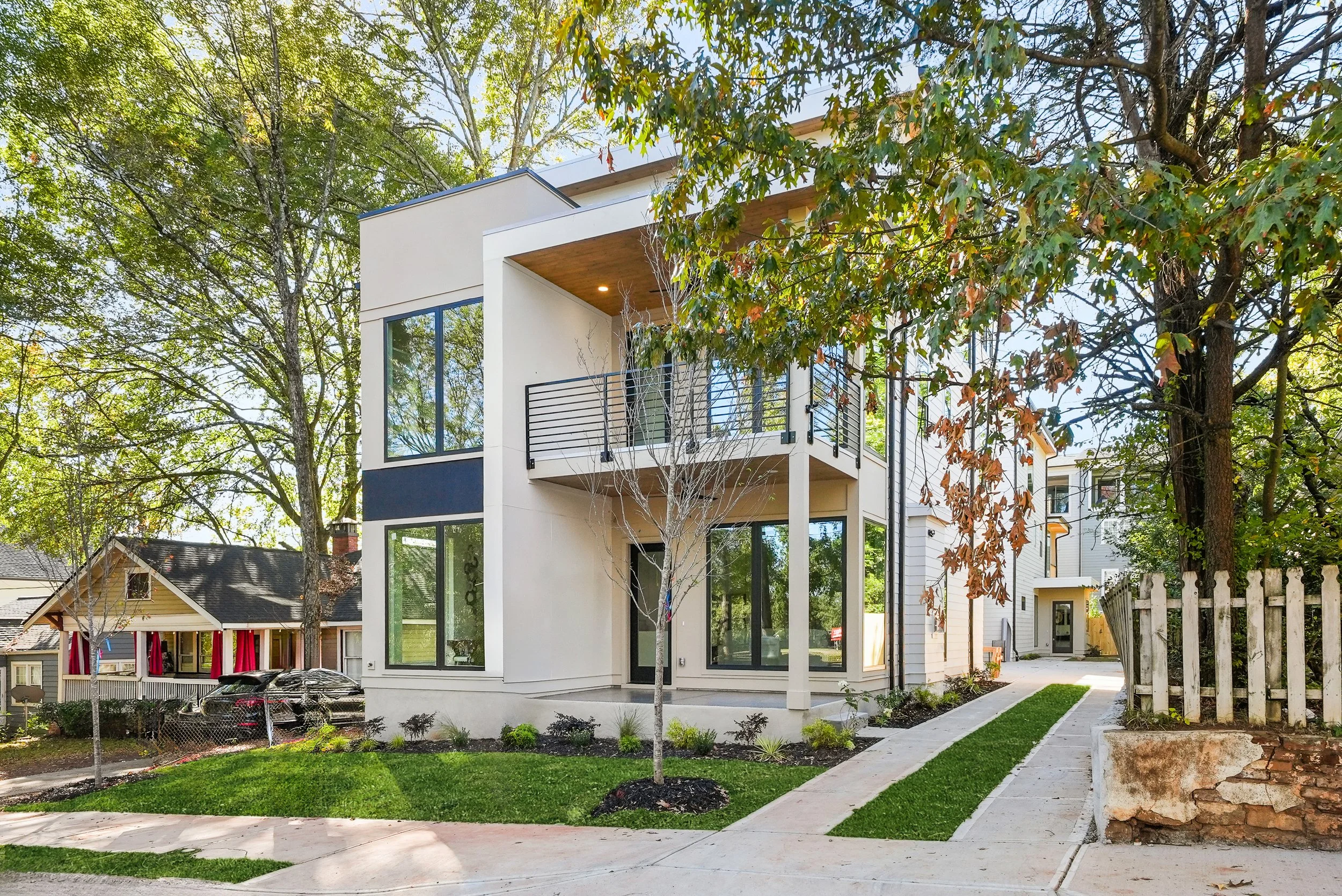 313 Stovall St -006.jpg