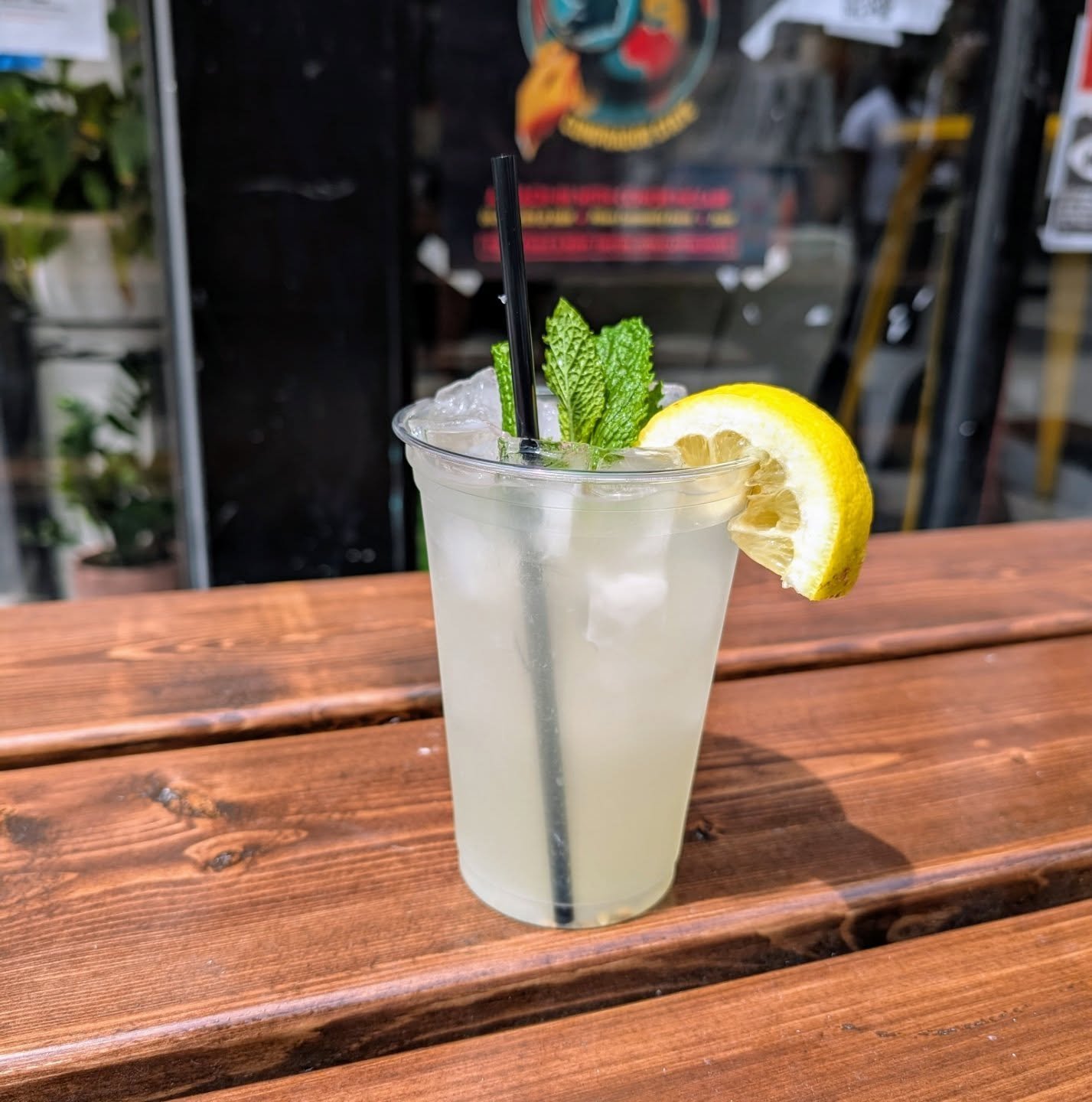 Our mint lemonade is tart, sweet, minty, and most importantly refreshing π
We make it with fresh lemons and our house made mint syrup every day. Try it on its own or mixed with our iced mint shai or pomegranate sage hibiscus tea!
Come cool off wit