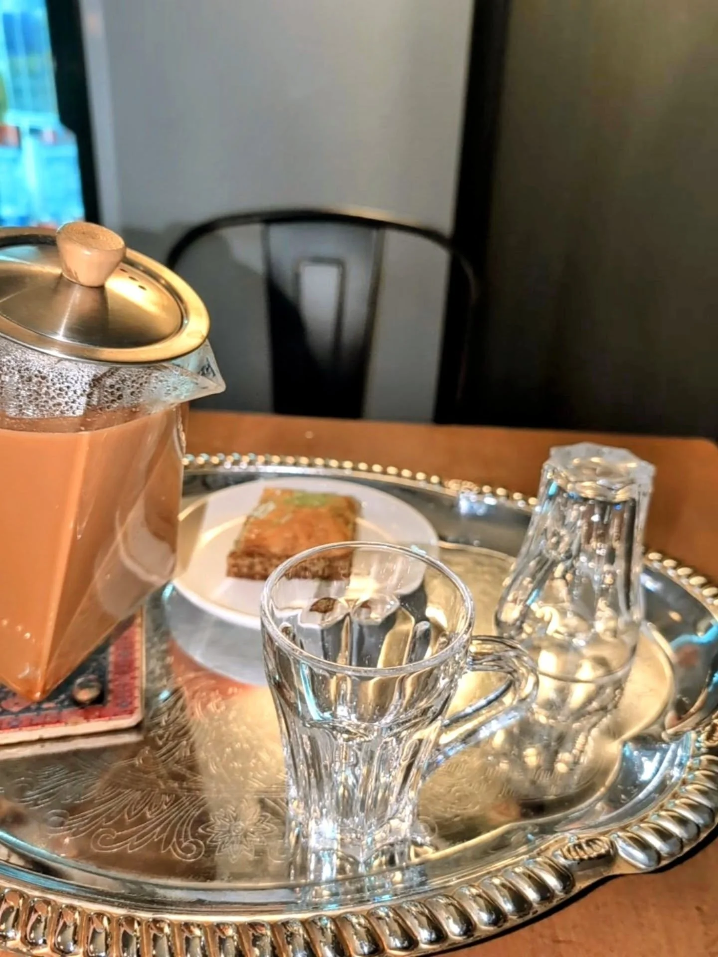 Step 1: pick up the chai pot
Step 2: pour the chai
Step 3: spill some chai and make a mess
Step 4: enjoy
Chai pots available every day, even if you're a little messy with it. And every day after 7 our pots are 20% off π€