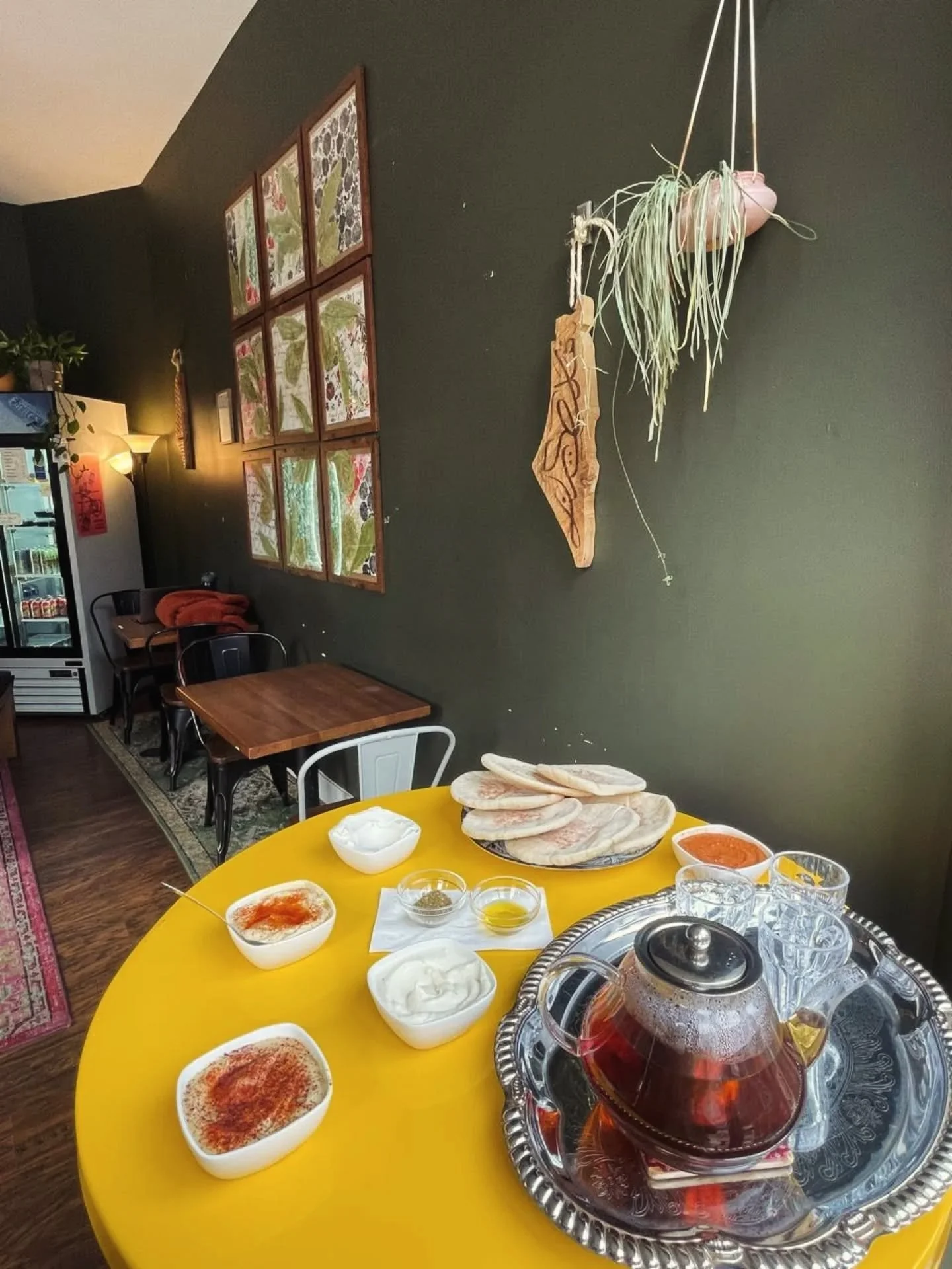 You can't go wrong with any of our dips, so why not just get them all with our Falasteeni brunch? 🤷🏽