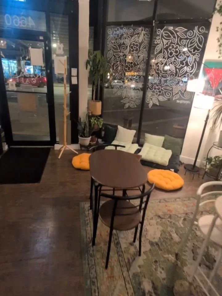 Have you sat on our new floor seating? Next time you stop by spend some time on the coziest corner of our cozy cafe.