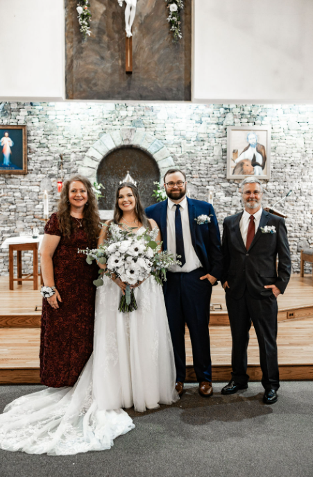 Straw Wedding Parents 1.png
