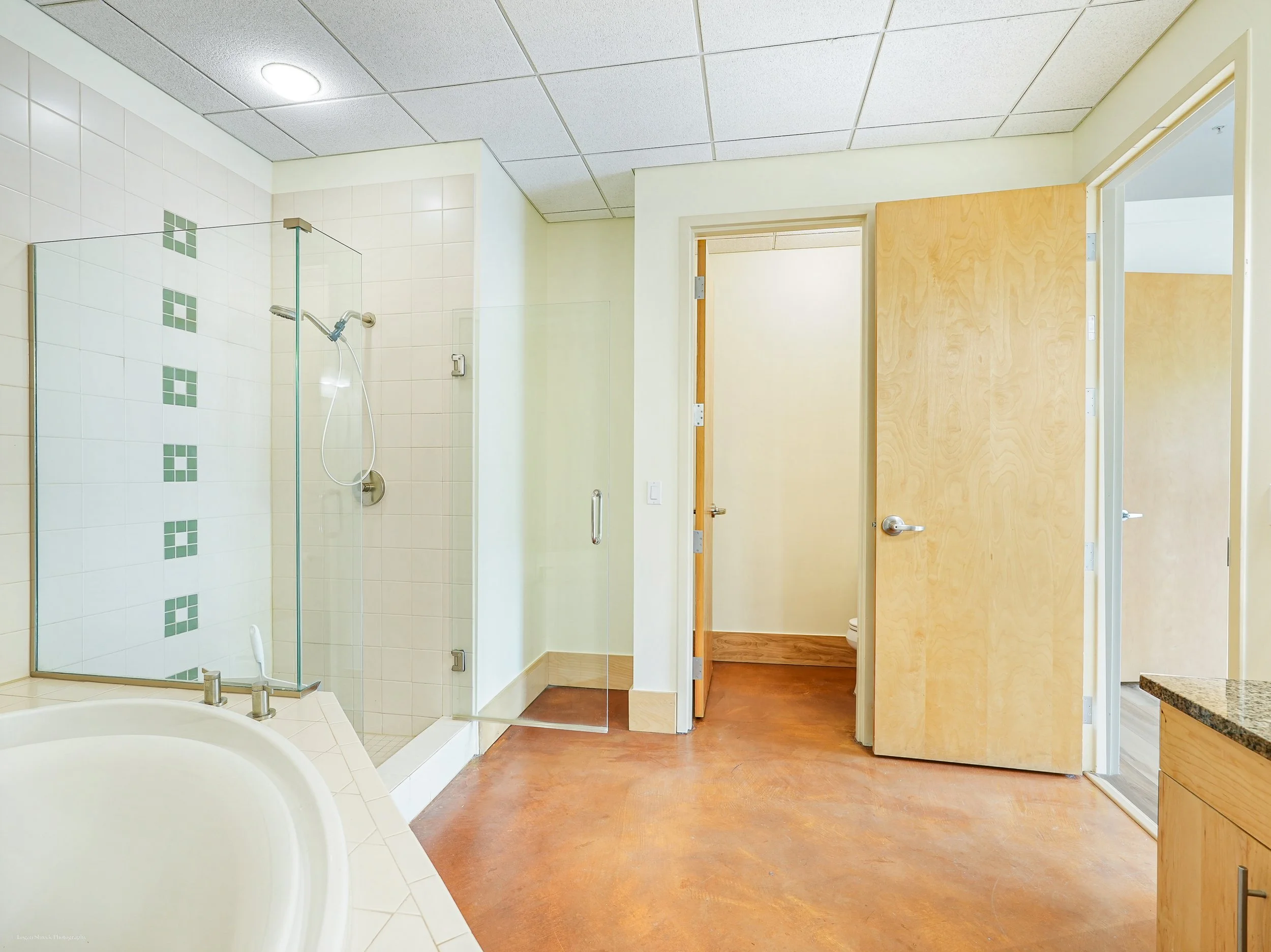 Master Bath.2.jpg