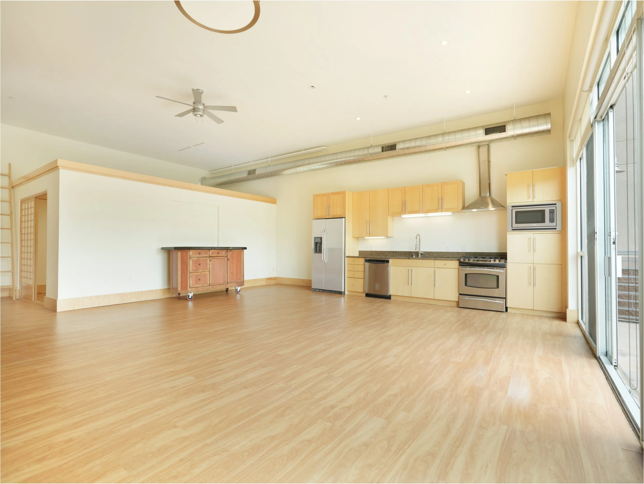 Kitchen: living.2.jpg