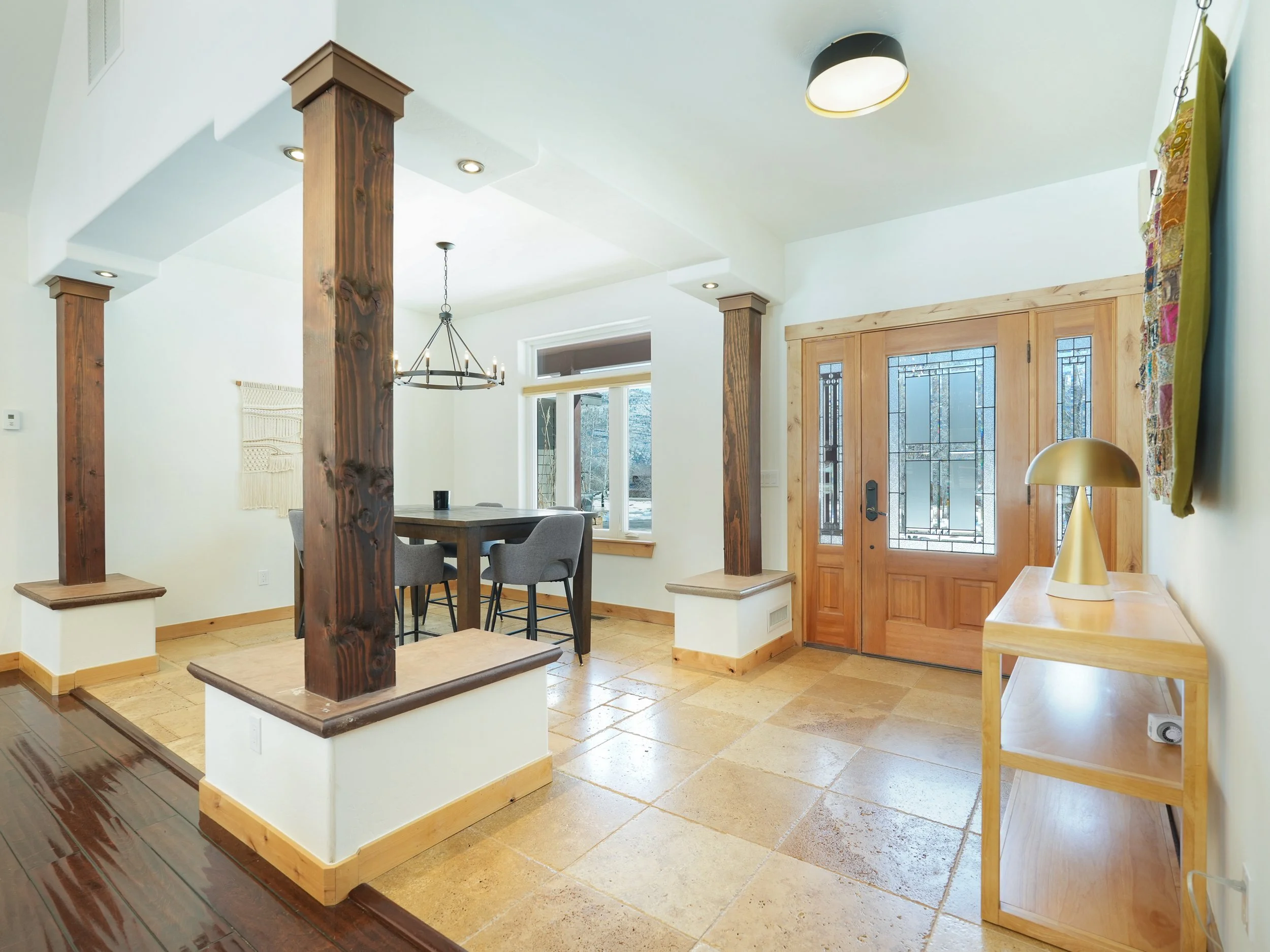 Dining_ Enterance.jpg