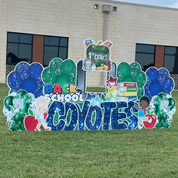 Thank you to our very own, Coach Guerra owner of dazzlingdisplays2023, for her generous donation of this awesome yard display for the First Day of School! 📚✏️🎈📸

Check out her Facebook Page, Dazzling Displays, or Instagram page,  dazzlingdisplays2