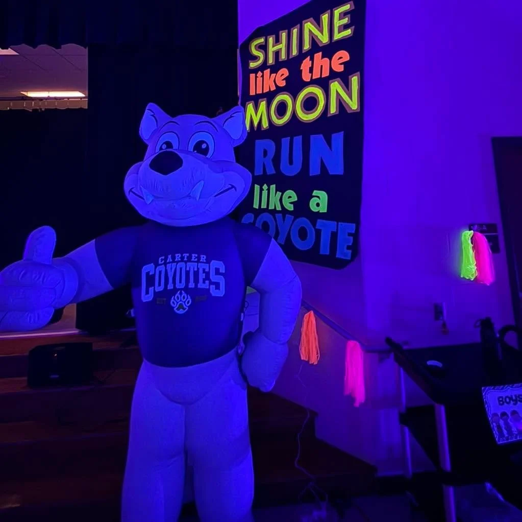 Our Glow Run was on Friday and I think it's safe to say everyone-the PTO, teachers and staff, parent volunteers and most importantly the kids-had such a fun time! From dancing to running out energy to awesome glow tattoos and hanging out with friends