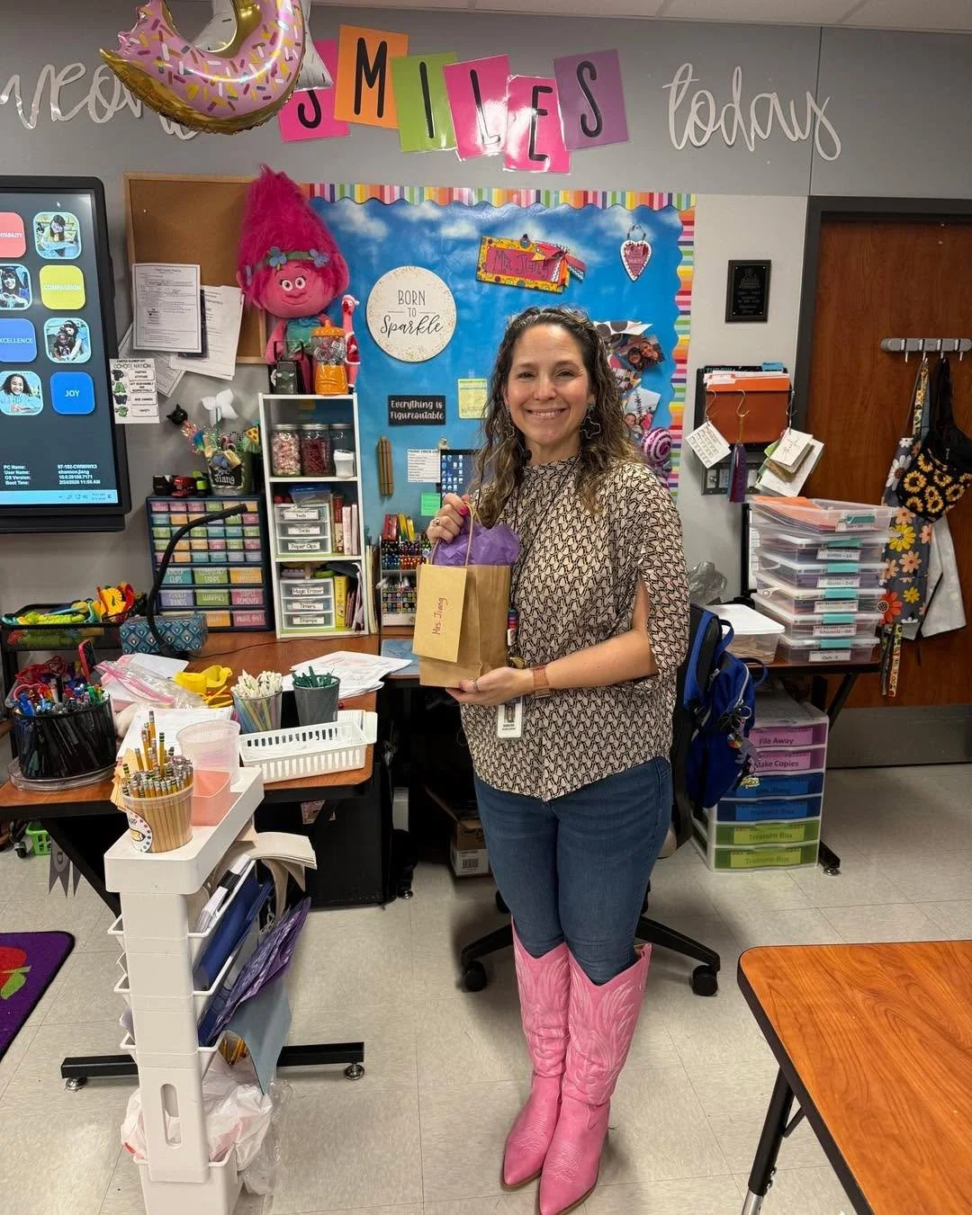 Today we&rsquo;re shouting out our wonderful, fun and creative Art Teacher, Ms. Jiang! 💜💙💛💚🧡🩷❤️ 🎨✨

Through her guidance, our kids get to explore their imaginations, be inspired, learn new artistic skills, and gain confidence in expressing the