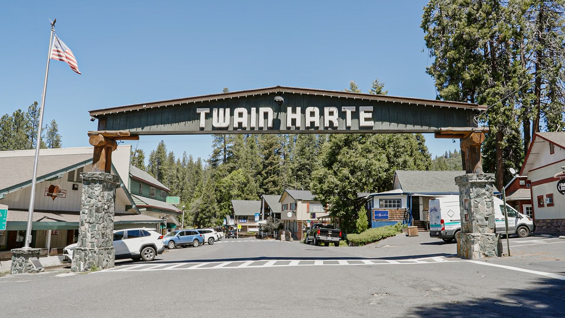 twainharte sign 2-35.jpg
