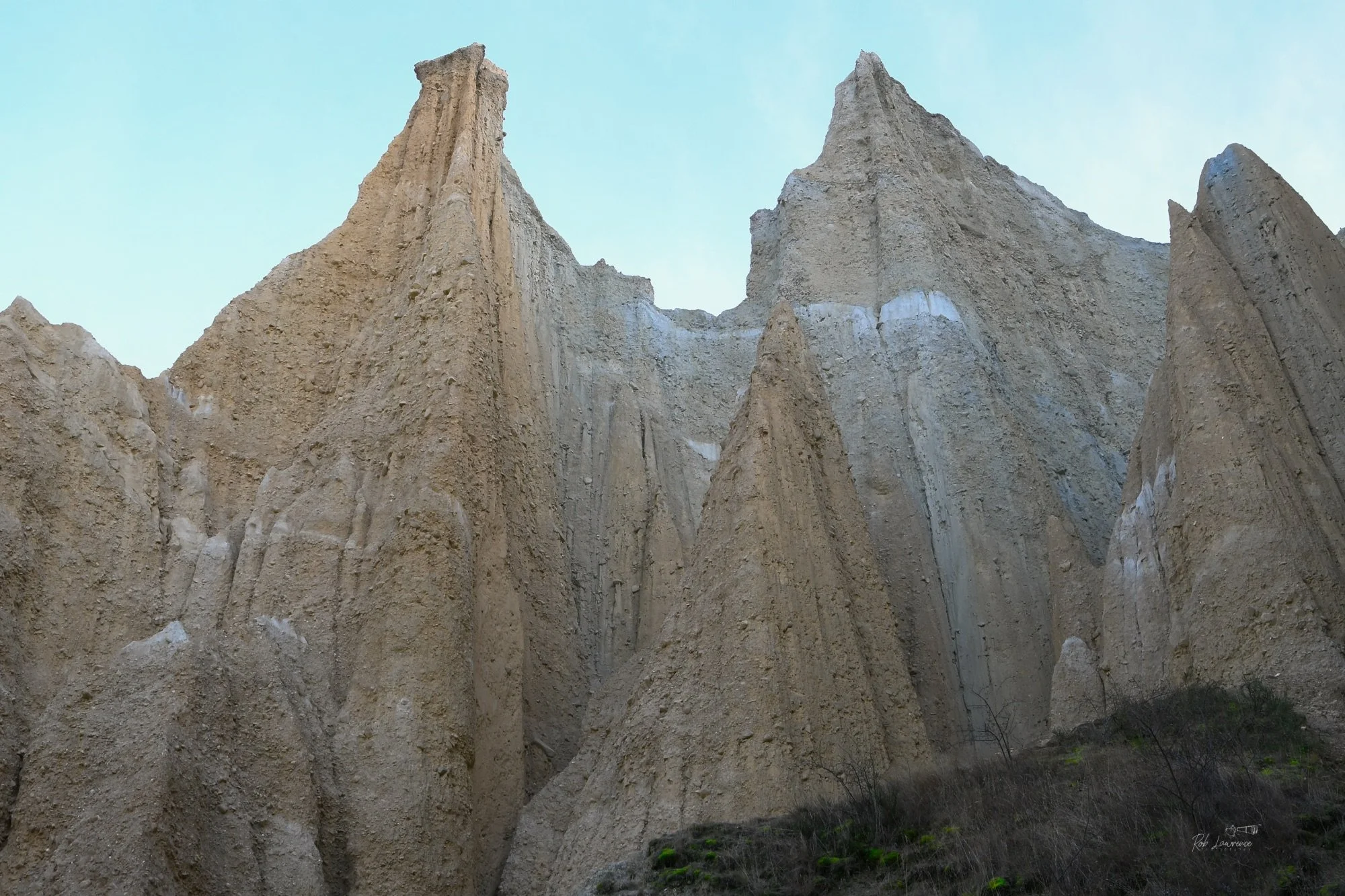 The Clay Cliffs near Ōmārama are one of New Zealand's most remarkable geological landscapes. They form a maze of towering pinnacles, razor-sharp ridges, and narrow ravines that feel almost otherworldly. 
It is sobering  to enter the catherdal  like h