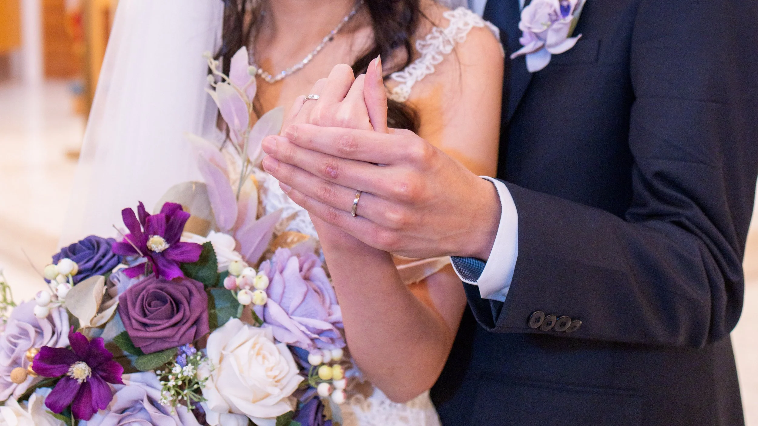 Surrey Wedding Photography | Fall Church Ceremony &amp; Golf Course Reception