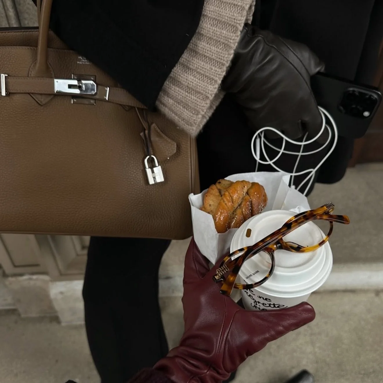 Do you relate? 🤍

#luxuryfashion #fashionmemes #hermesmemes