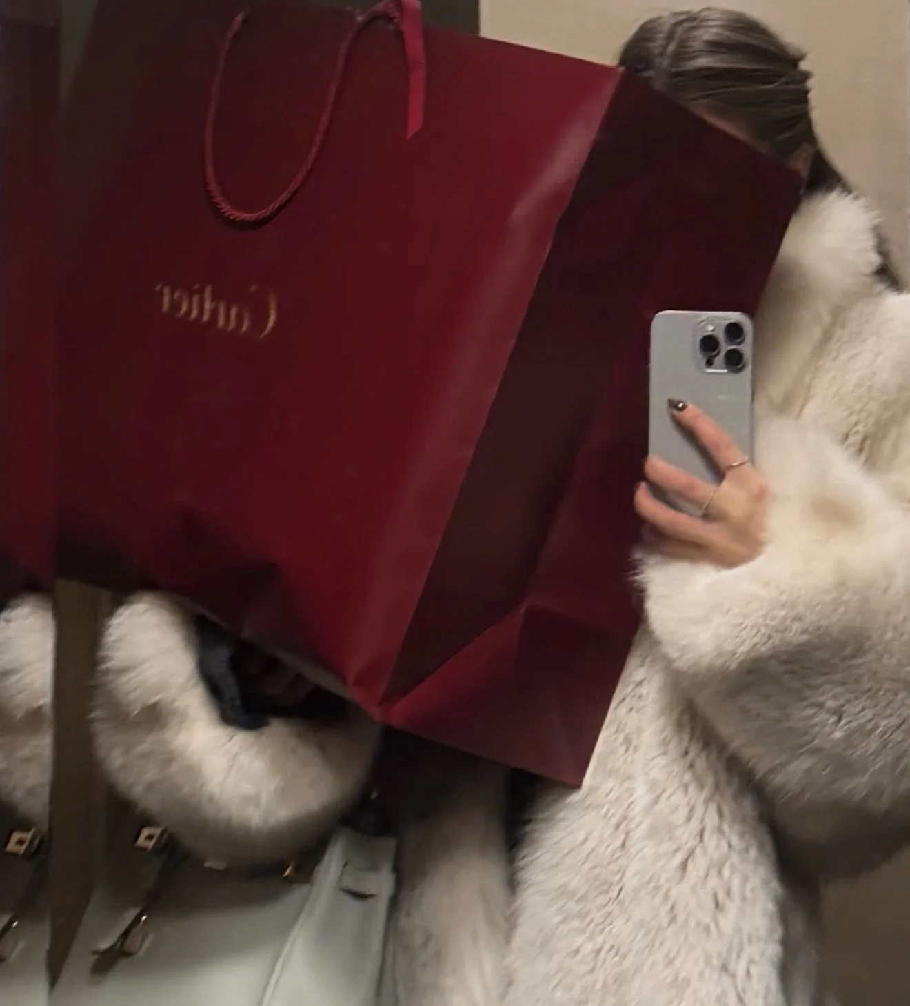 As the festive season comes to a close, we&rsquo;re wrapping up the year with cosy, elegant luxury moments a little inspiration to carry into the new year &hearts;️✨
✉️ Chat to shop with us! 
🛒Prime Catalogue | https://primeconciergellc.netlify.app
