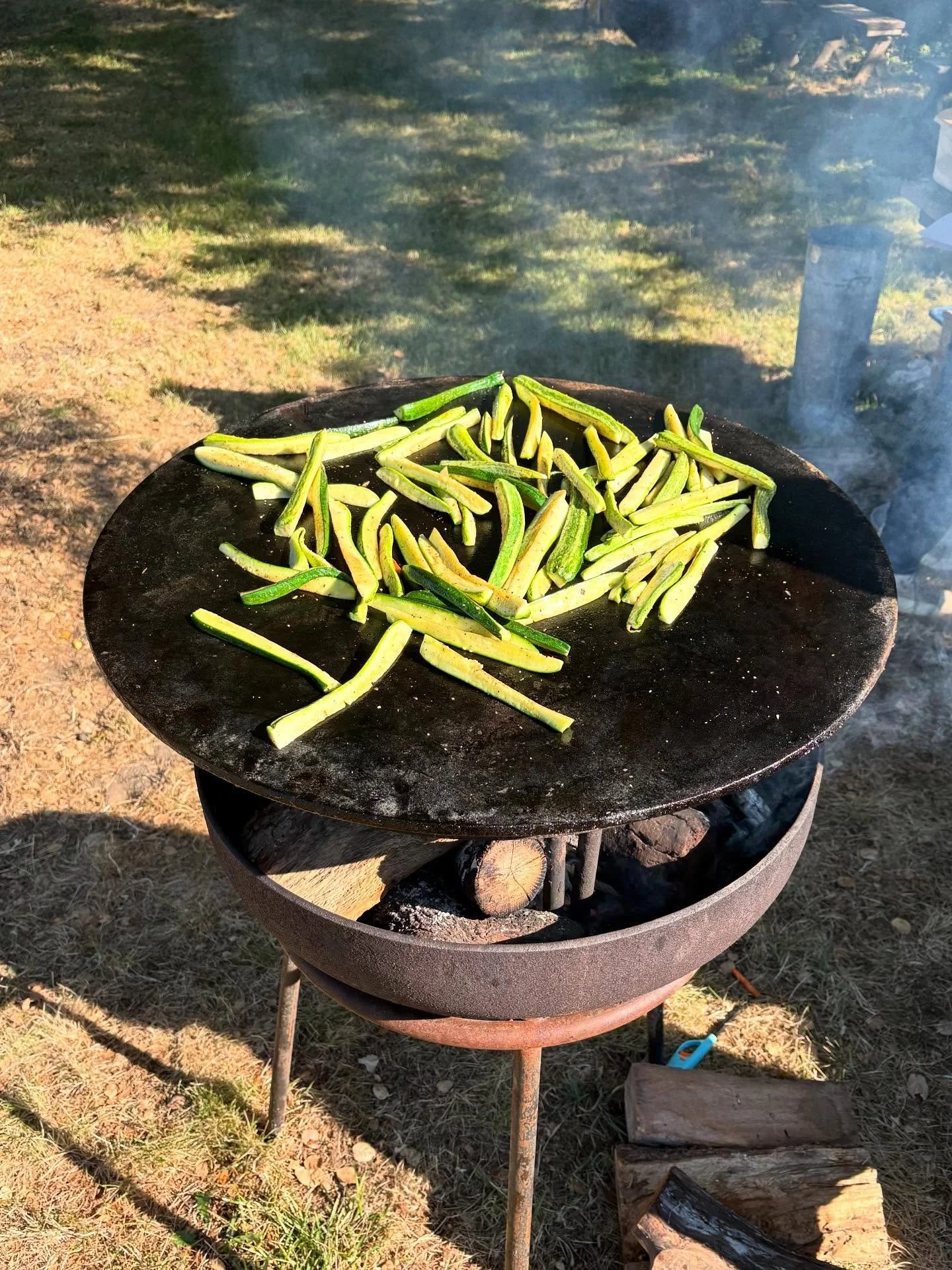 I&rsquo;ll be working the plancha in front of the @bolinasmuseum this Friday starting at 9 am with a dreamy crew.
We&rsquo;ll have bonkers breakfast sandwiches with @gospelflatfarmstand eggs on chive biscuits plus the best croissants you&rsquo;ve had