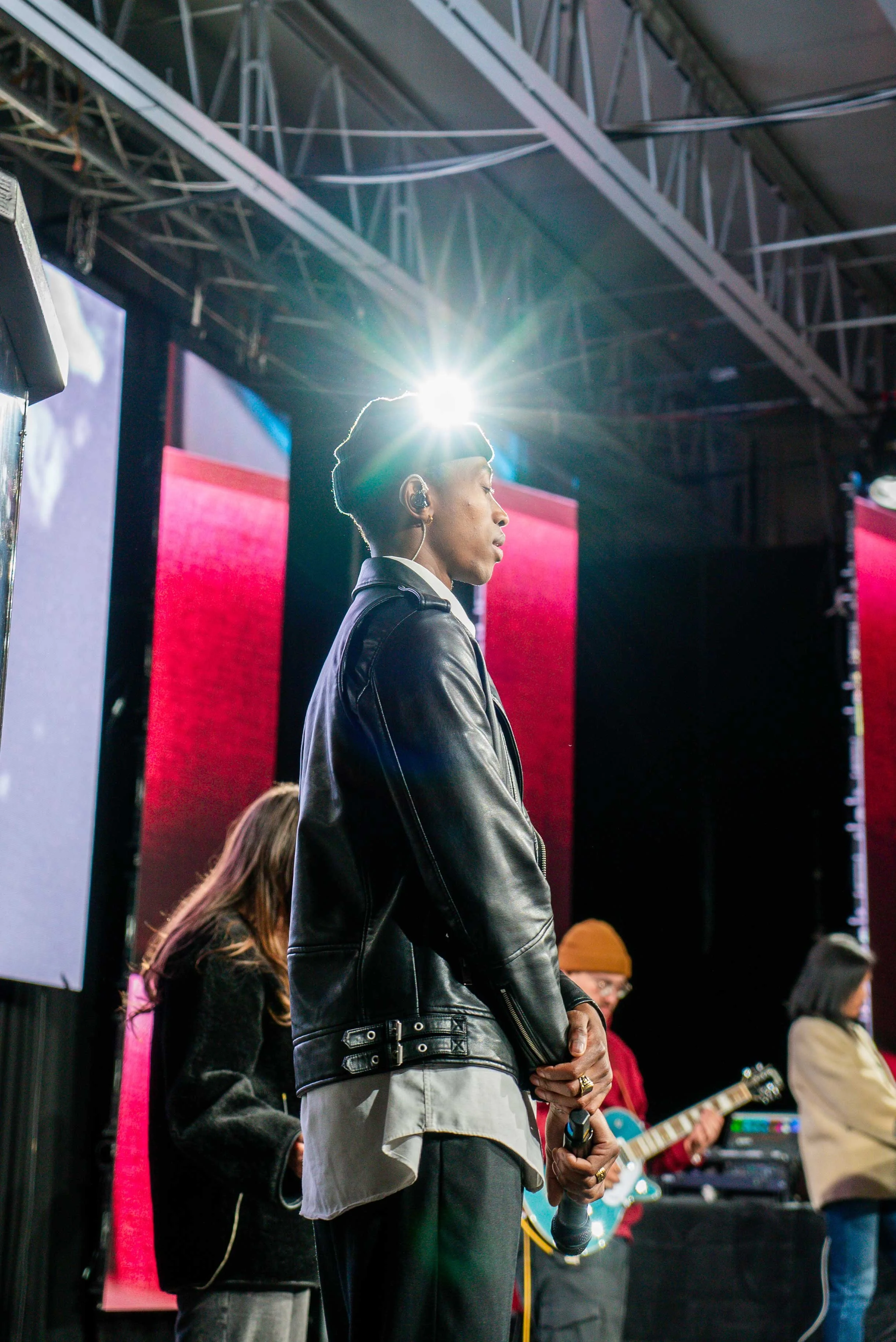 HILLSONG-1.7.24-04.jpg