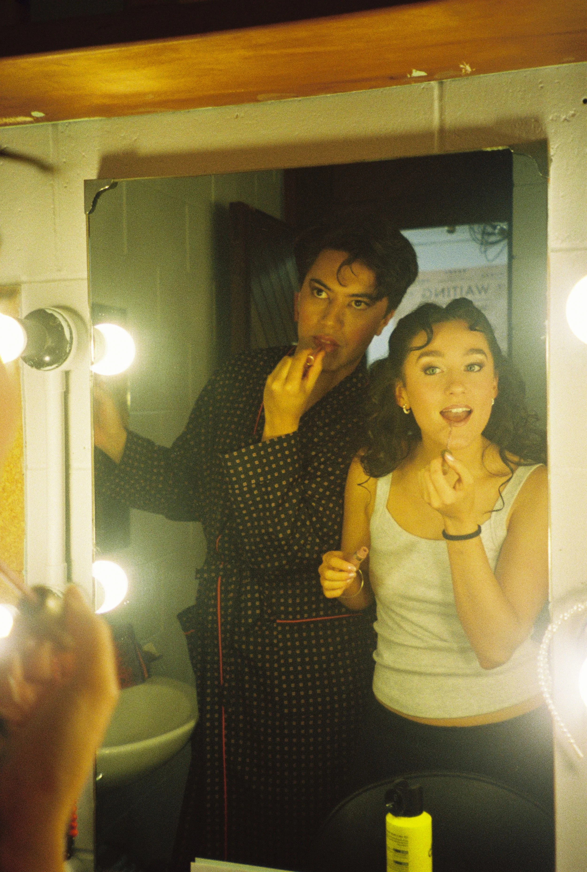 Raureti Ormond and Rachel McSweeney backstage (Maeve O_Connell).jpg