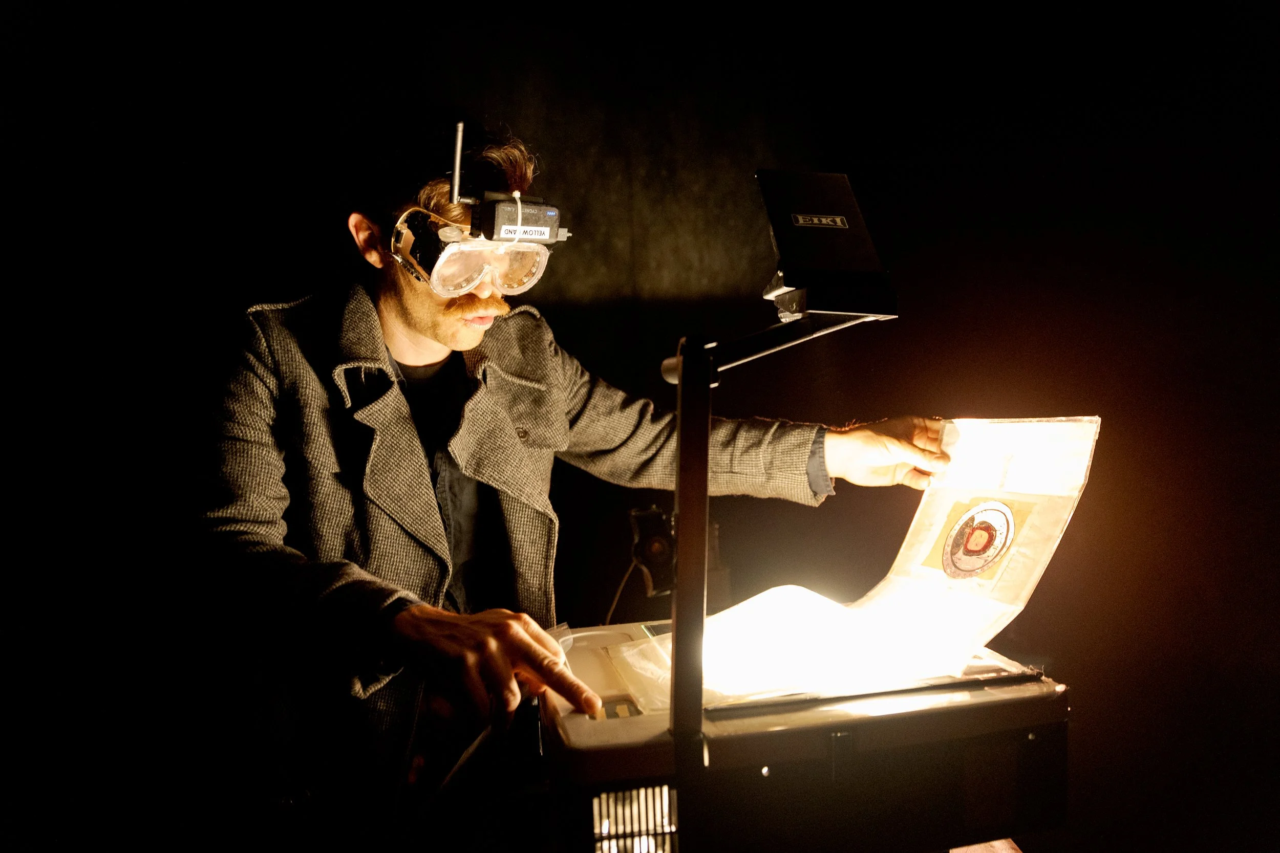Suitcase Show - Trick of the Light 2025 (Lewis Ferris)