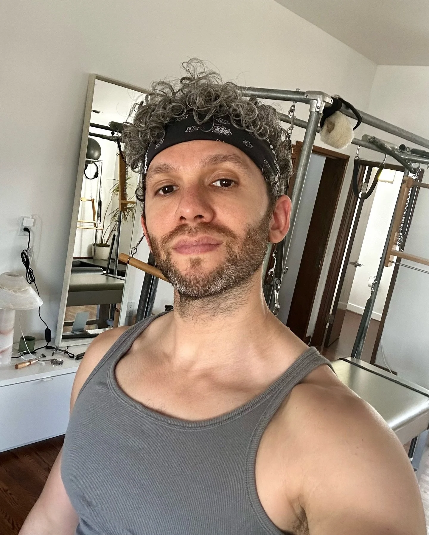 You may have found me through @neocontrology 👋🏼 so I wanted to properly introduce myself!

I&rsquo;m Talun (@talunzeitoun), a Classical Pilates teacher based in Los Angeles, where I&rsquo;m from.

I came to Pilates in 2020 after a serious lower-bac