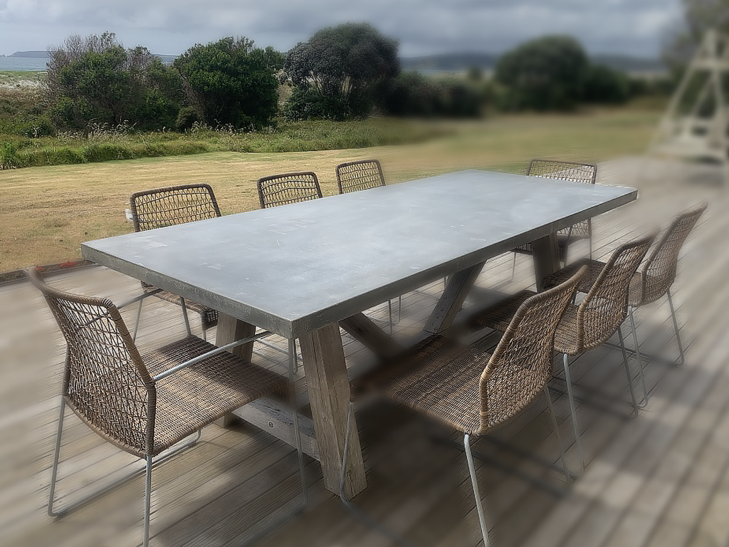 Outdoor-table.png