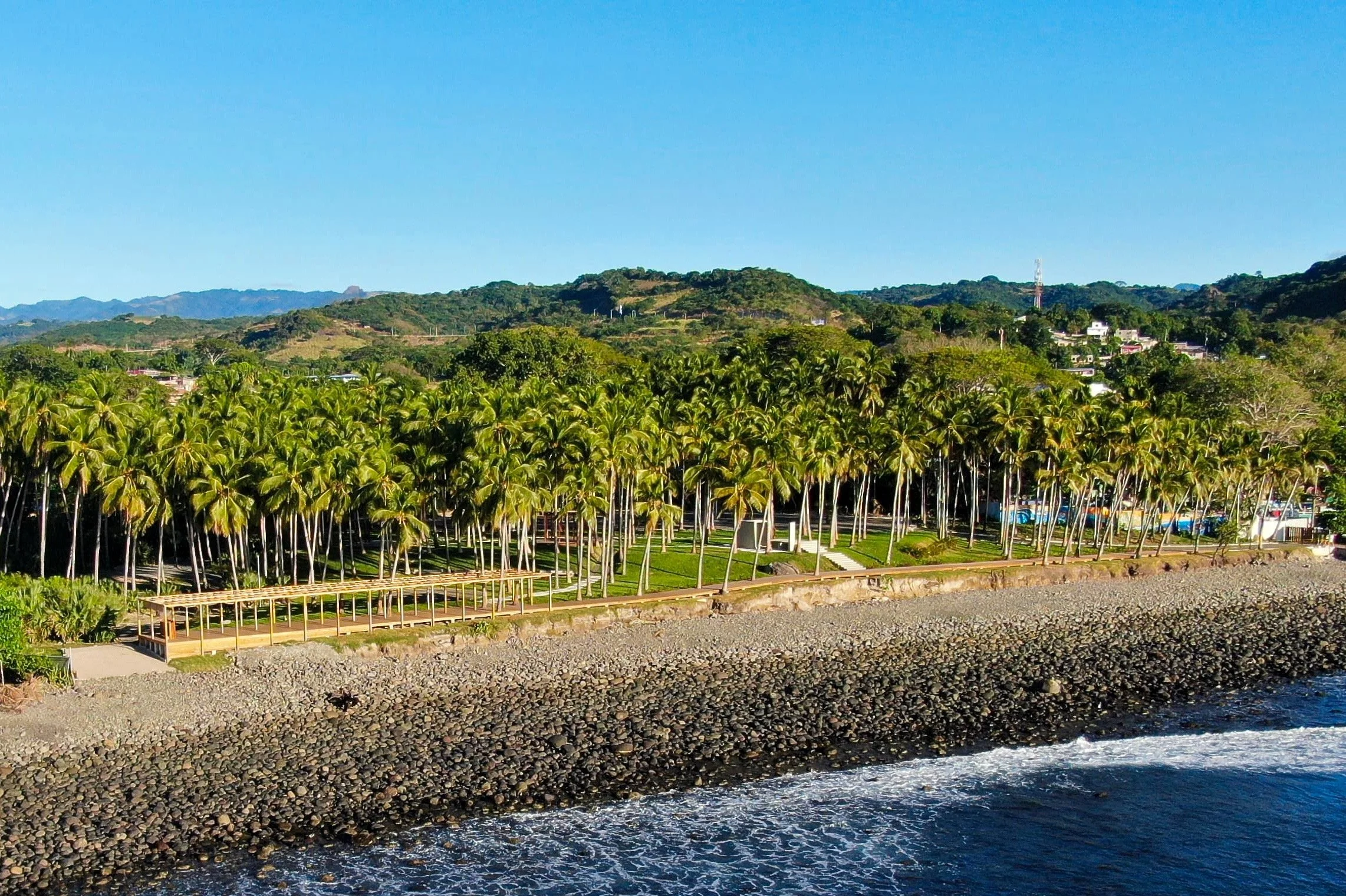 Punta Roca - La Libertad.jpeg