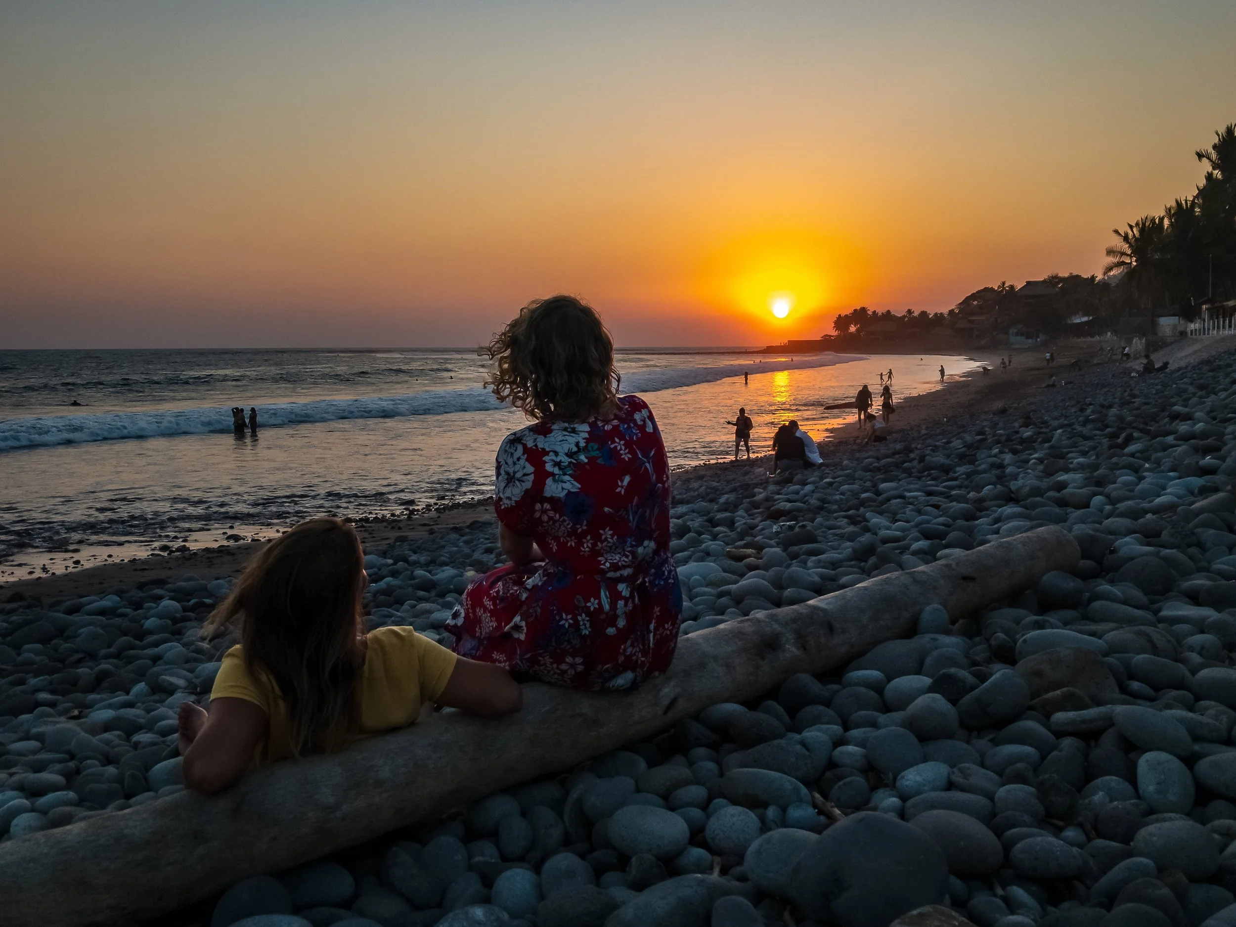 El Tunco Is a Vibe, and You’re Invited.