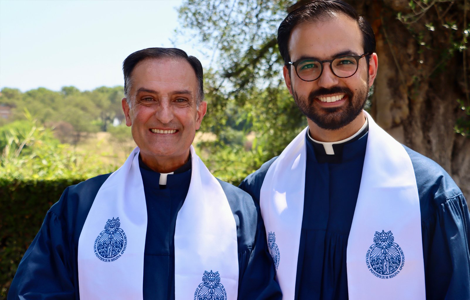 PADRE JA y PATRICIO graduación.jpg