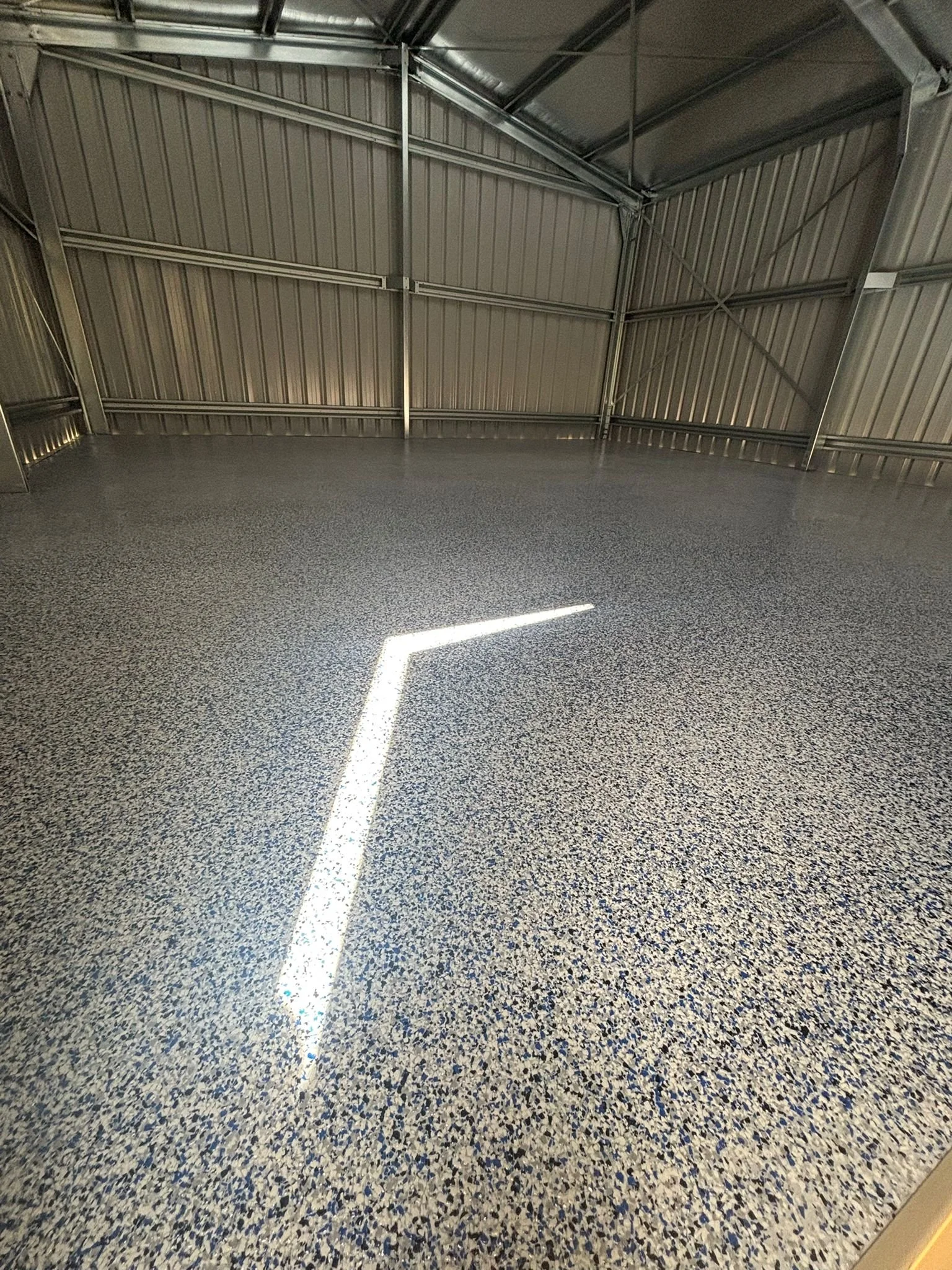 westcoastepoxyflooring_perth_epoxy_shed.JPG