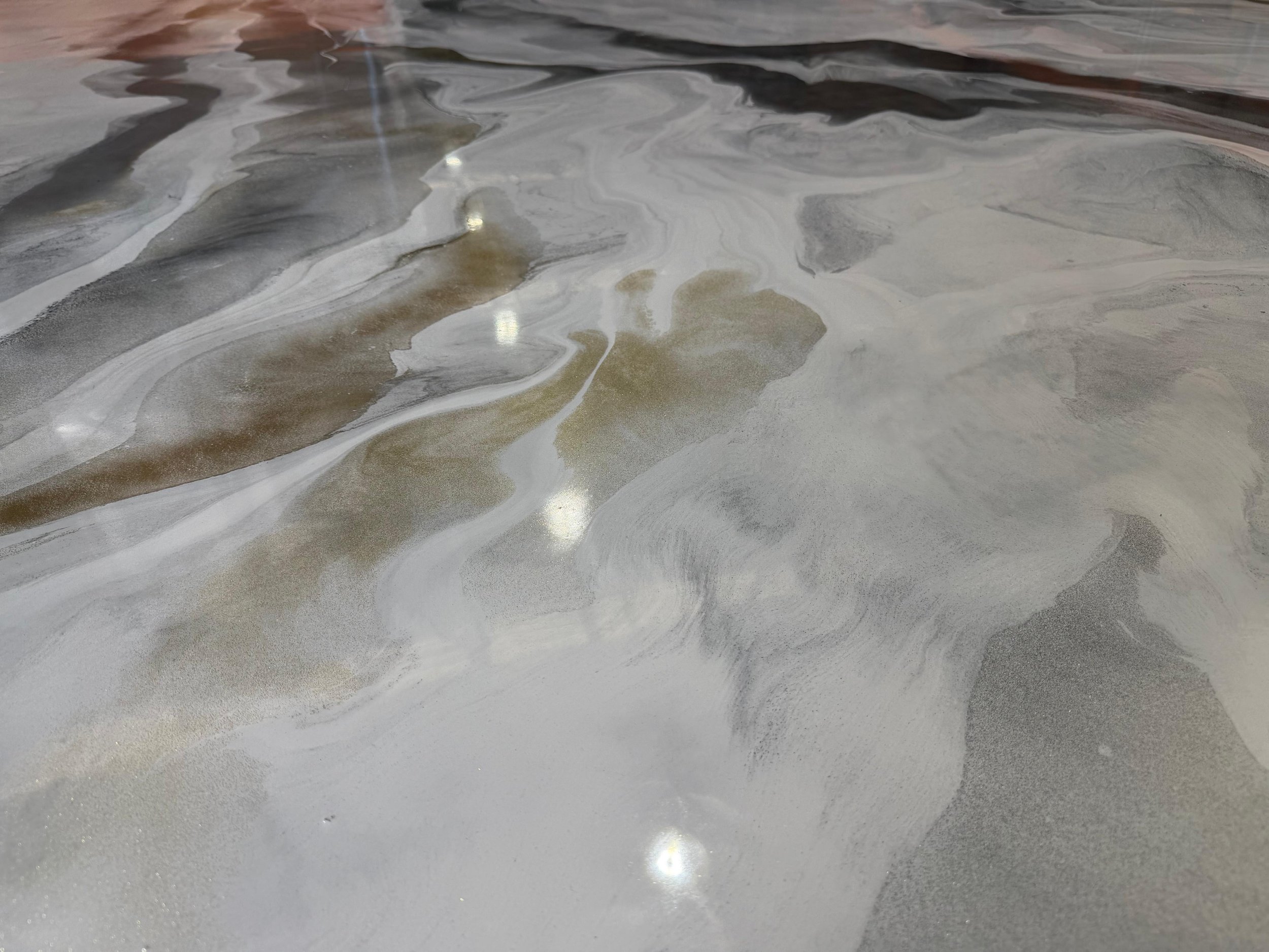 westcoastepoxyflooring_metallic_marble_neutral.JPG