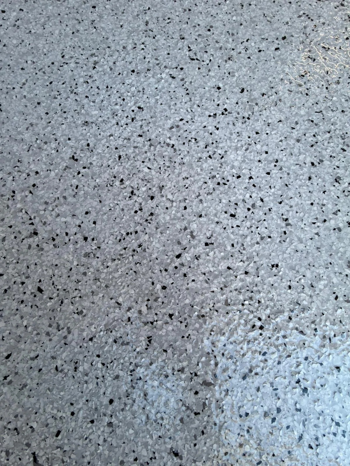 westcoastepoxyflooring_perth_epoxy_cookiesandcream_flake.JPG