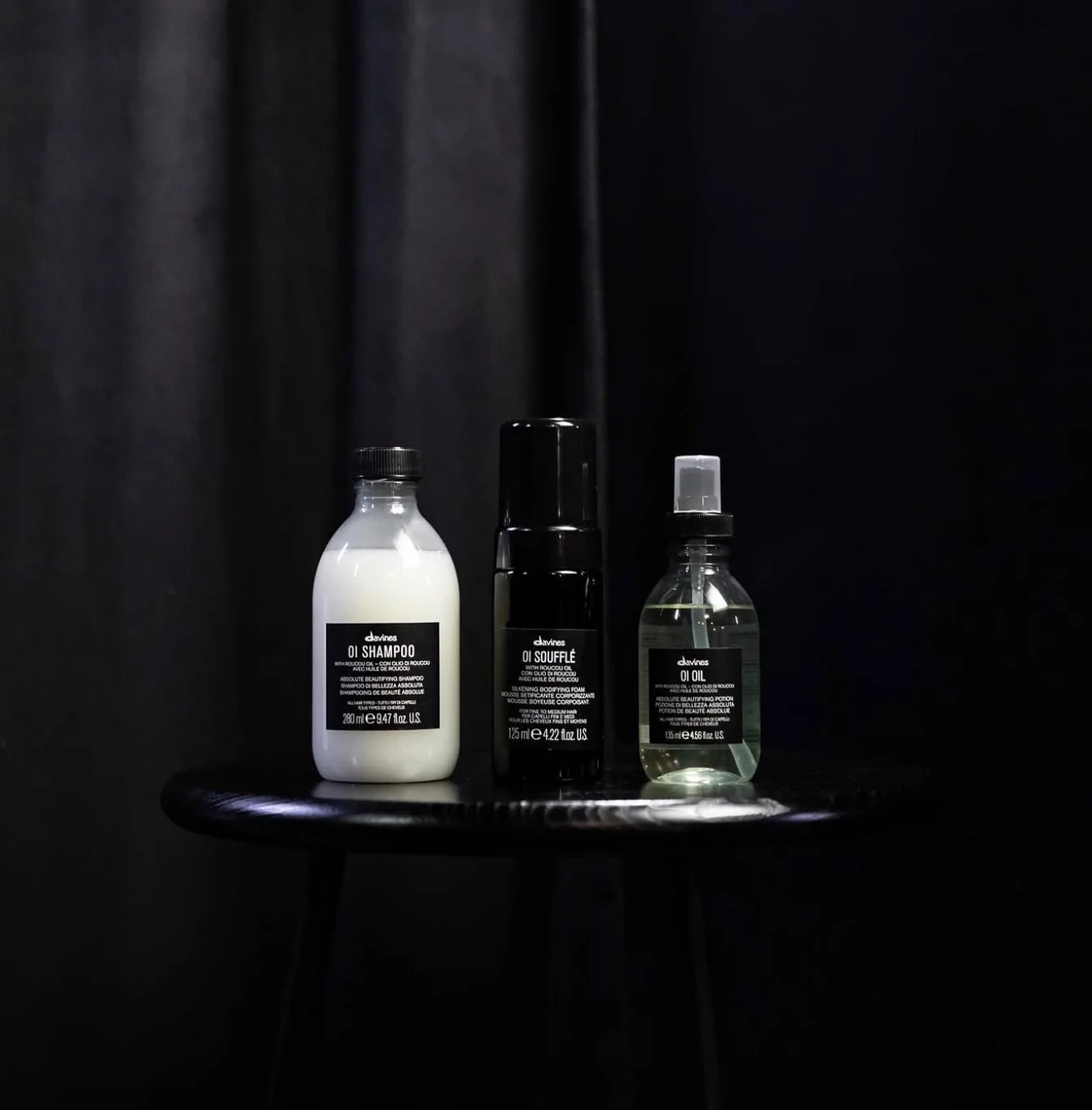 A few of my favorite things&hellip; ✨

Shiny. Soft. Effortless.

🖤 Oi Shampoo &ndash; gentle but mighty
🖤 Oi Oil &ndash; liquid gold for frizz-free shine
🖤 Oi Souffl&eacute; &ndash; the perfect styling whip for volume + softness

These are the sta