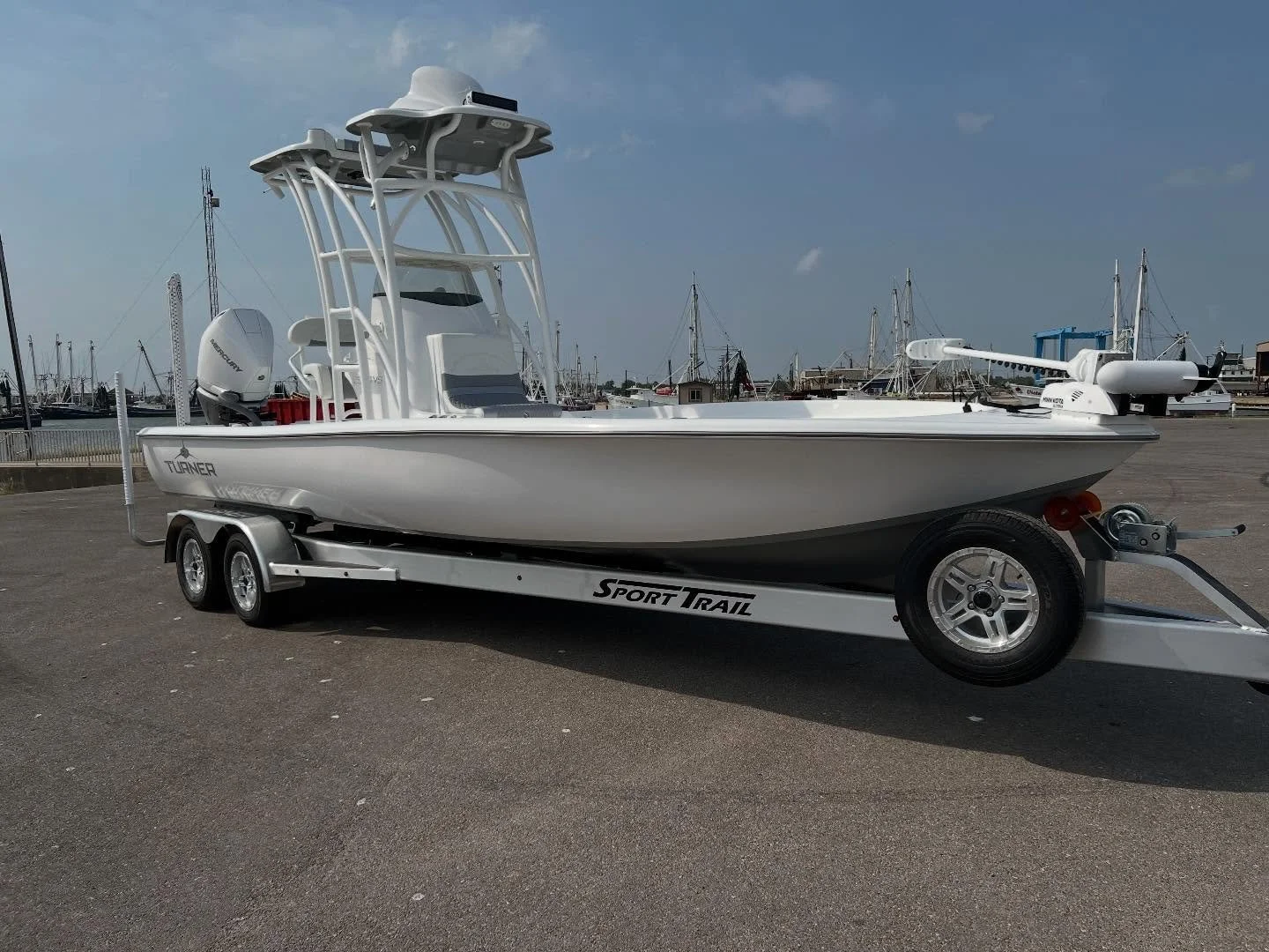 Existing customer has his beautiful 2023 2500 VS for sale! He&rsquo;s getting into a 24 savage! This boat is loaded to the gills! $133,333

-Mercury Verado 300hp (23 hours)
-top drive station with 9 inch simrad nss evo3s
- dual 12&rdquo; simrad nss e